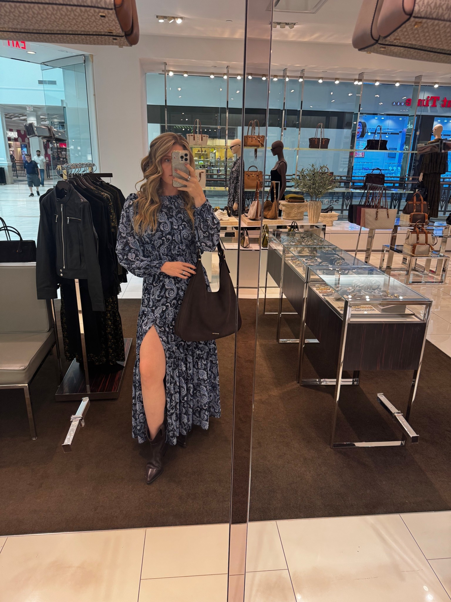 Obsessed with this fall fit. This chocolate Nolita is PERFECT  

#LTKItBag #LTKWorkwear #LTKSeasonal