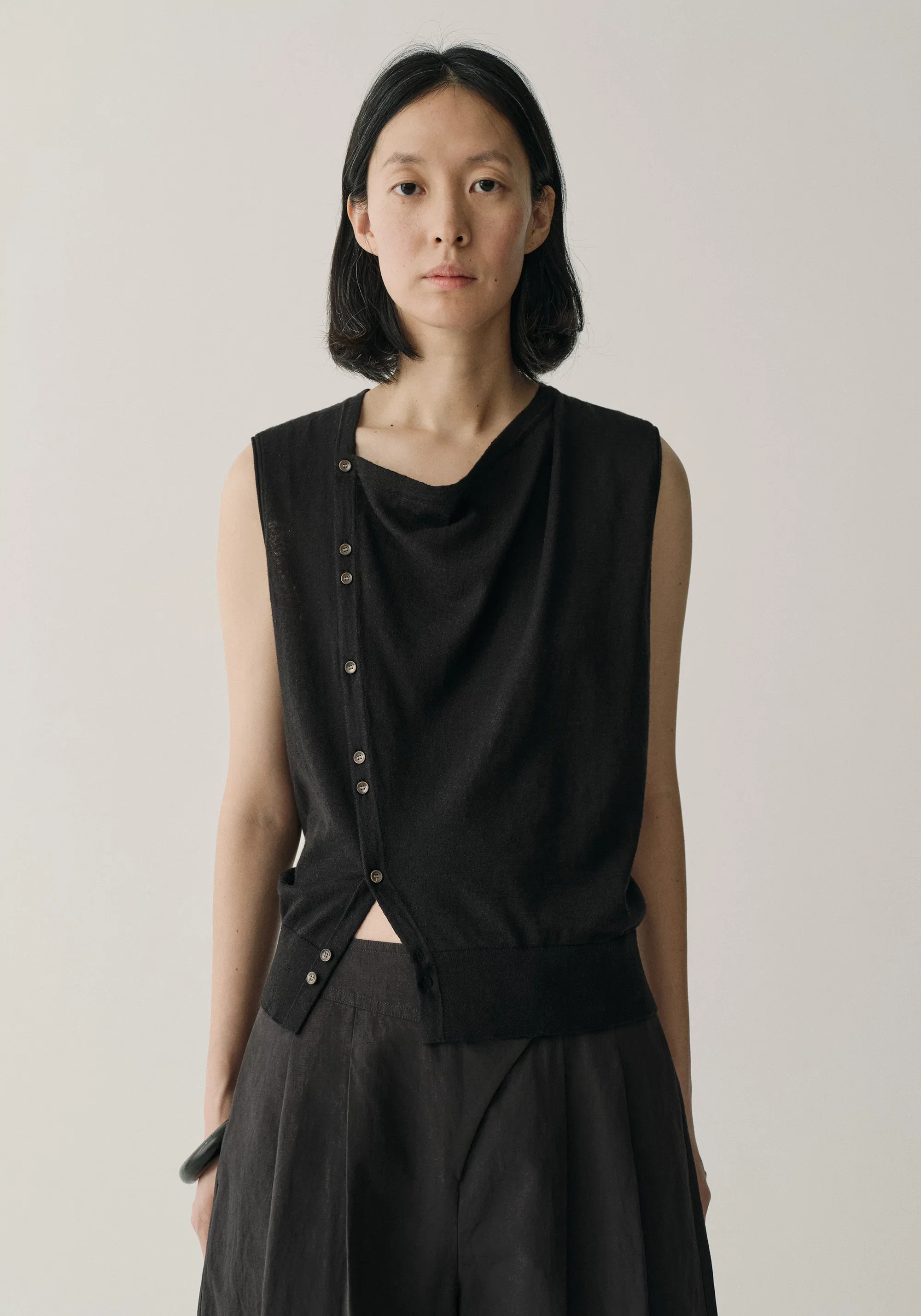 Sleeveless Hemp-cotton Top | INSIS