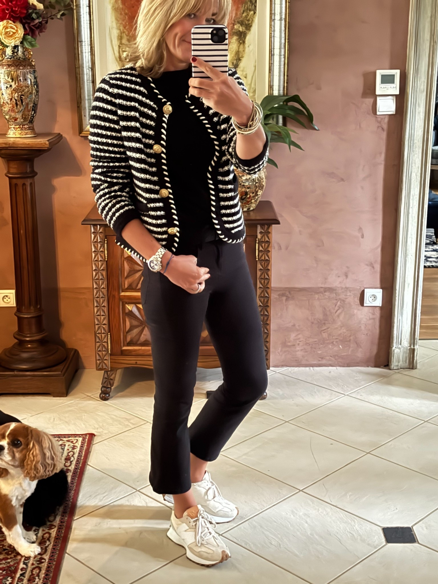 All about the knitted jacket today.
.
#mymidlifefashion #monochrome #mystyle #whatimwearing #frenchstyle 

#LTKover50style #LTKautumn #LTKeurope