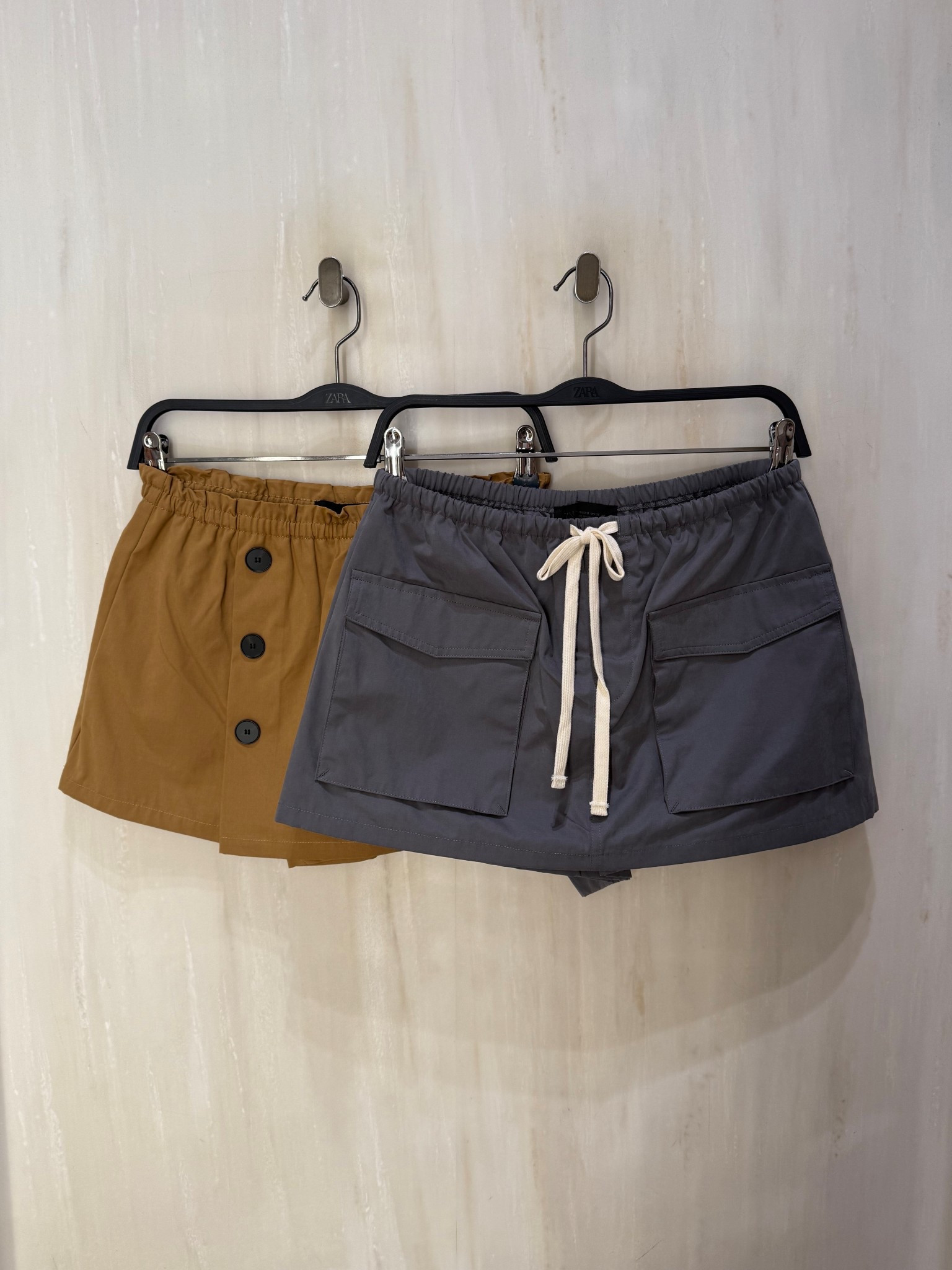 SKORTS FOR AUTUMN❤️‍🔥
Tags: trending Zara style drawstring grey camel cargo culottes fashion inspo outfit ideas capsule wardrobe basics cool girl city break 

#LTKstyletip