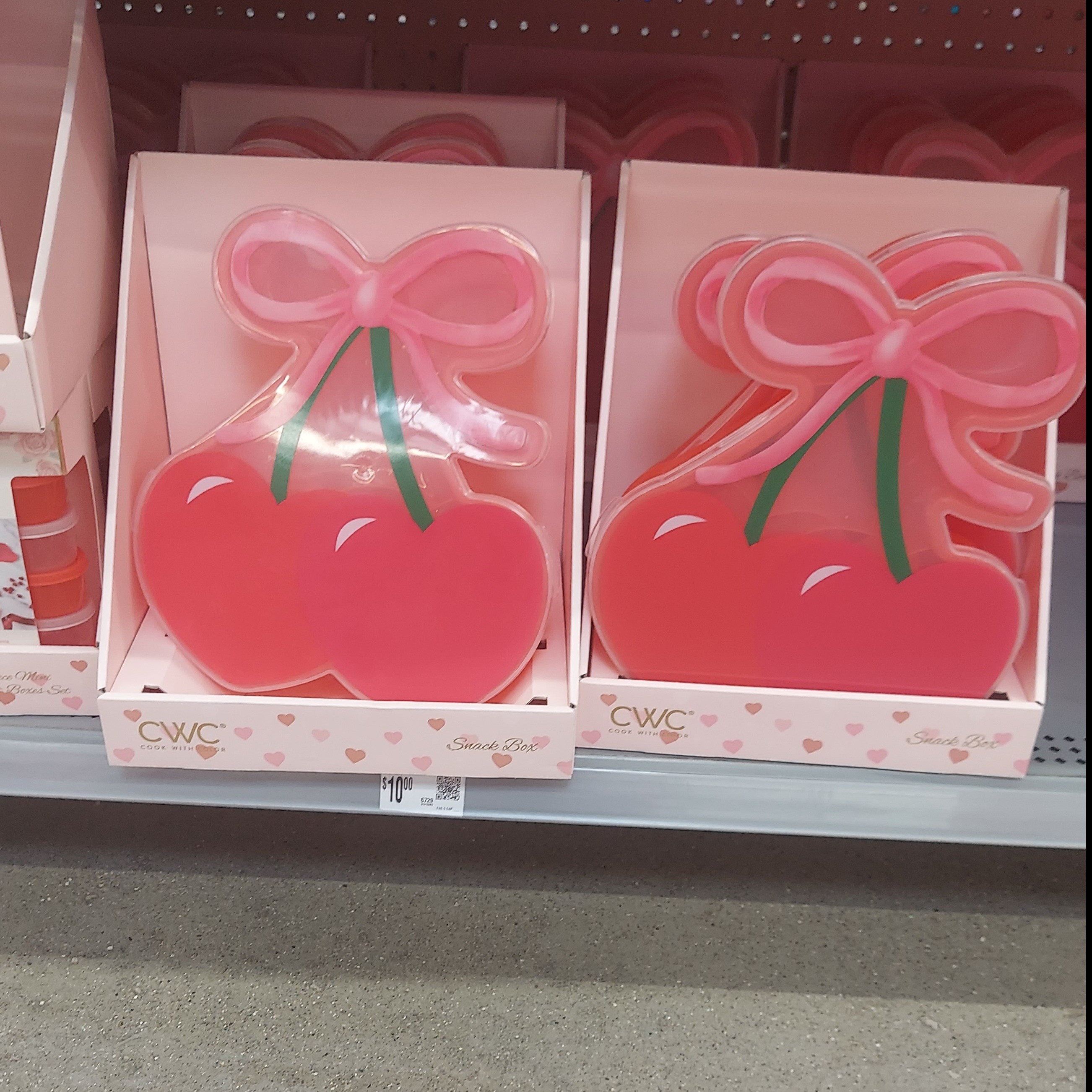 I'm loving these cherry snack boxes. ❤️

#LTKSeasonal #LTKHome