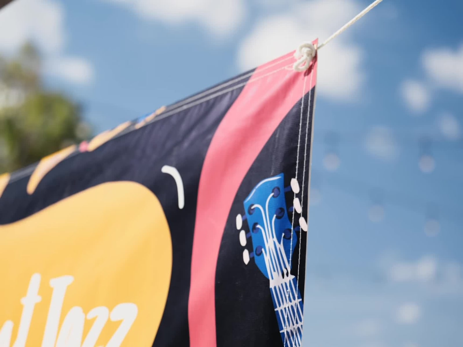 Vinyl Banners | VistaPrint 