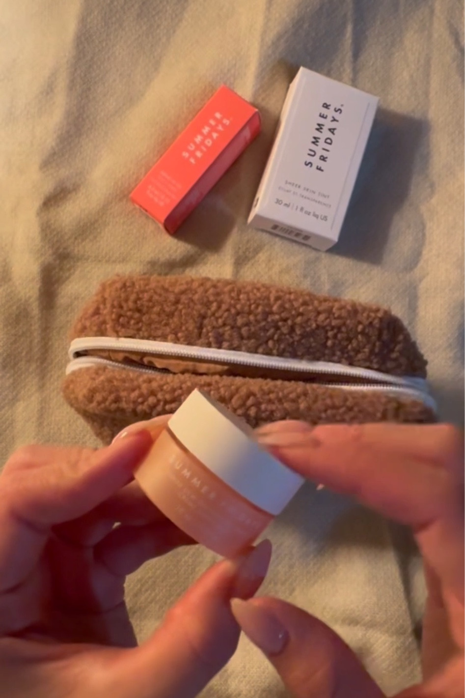 Summer fridays dew gel 



#LTK #LTKfindsunder50 #LTKfindsunder100 #Summerfridays #dewyskin #Skincare #LTKbeauty #glowyskin 