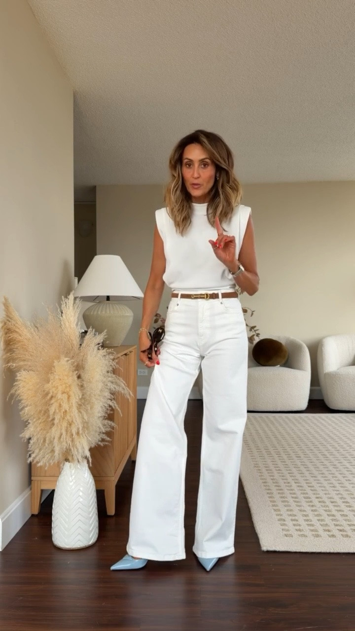 These jeans are so elongating

#LTKgrwm #LTKSeasonal #LTKOver40