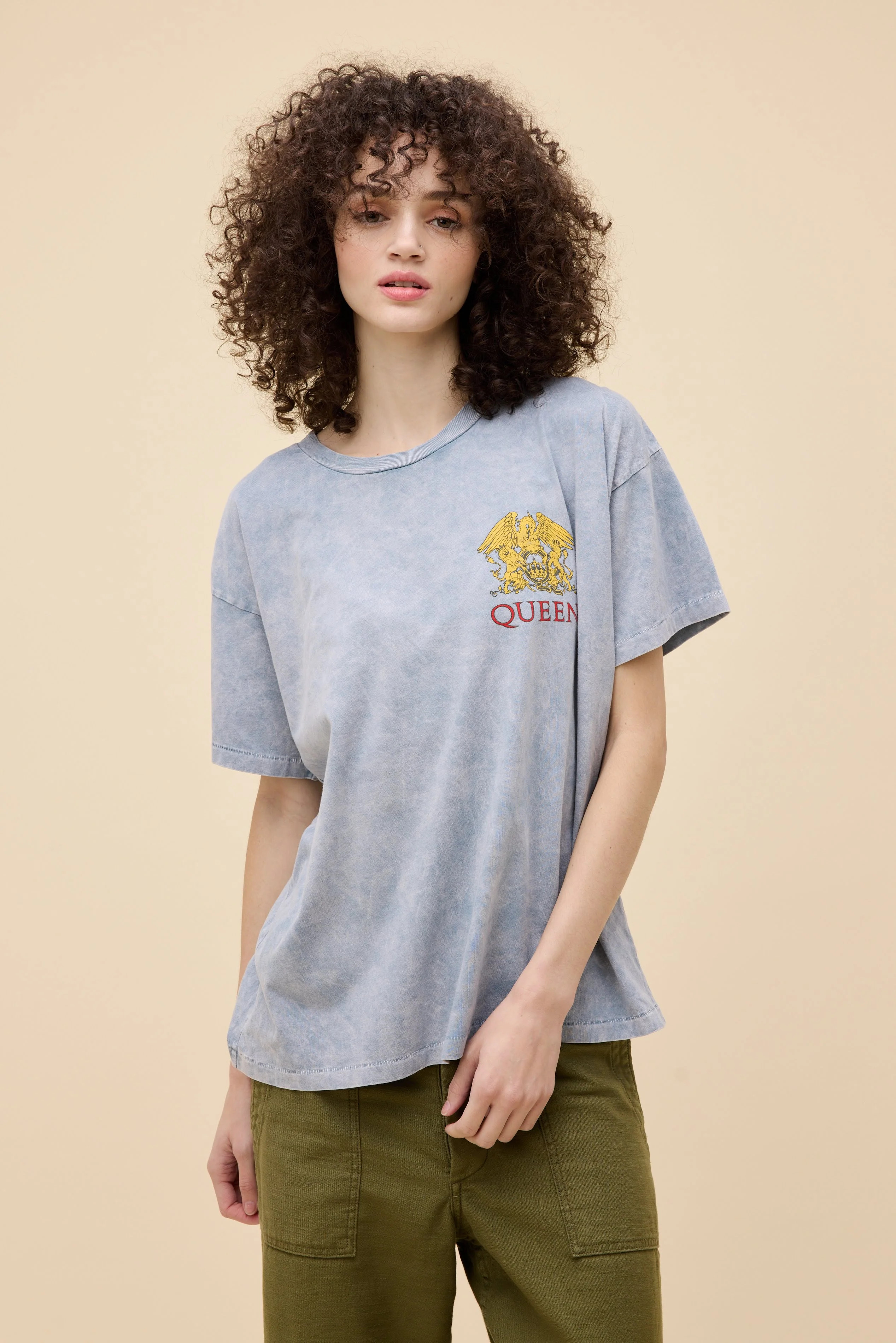 Queen World Tour 1977 Merch Tee | Daydreamer