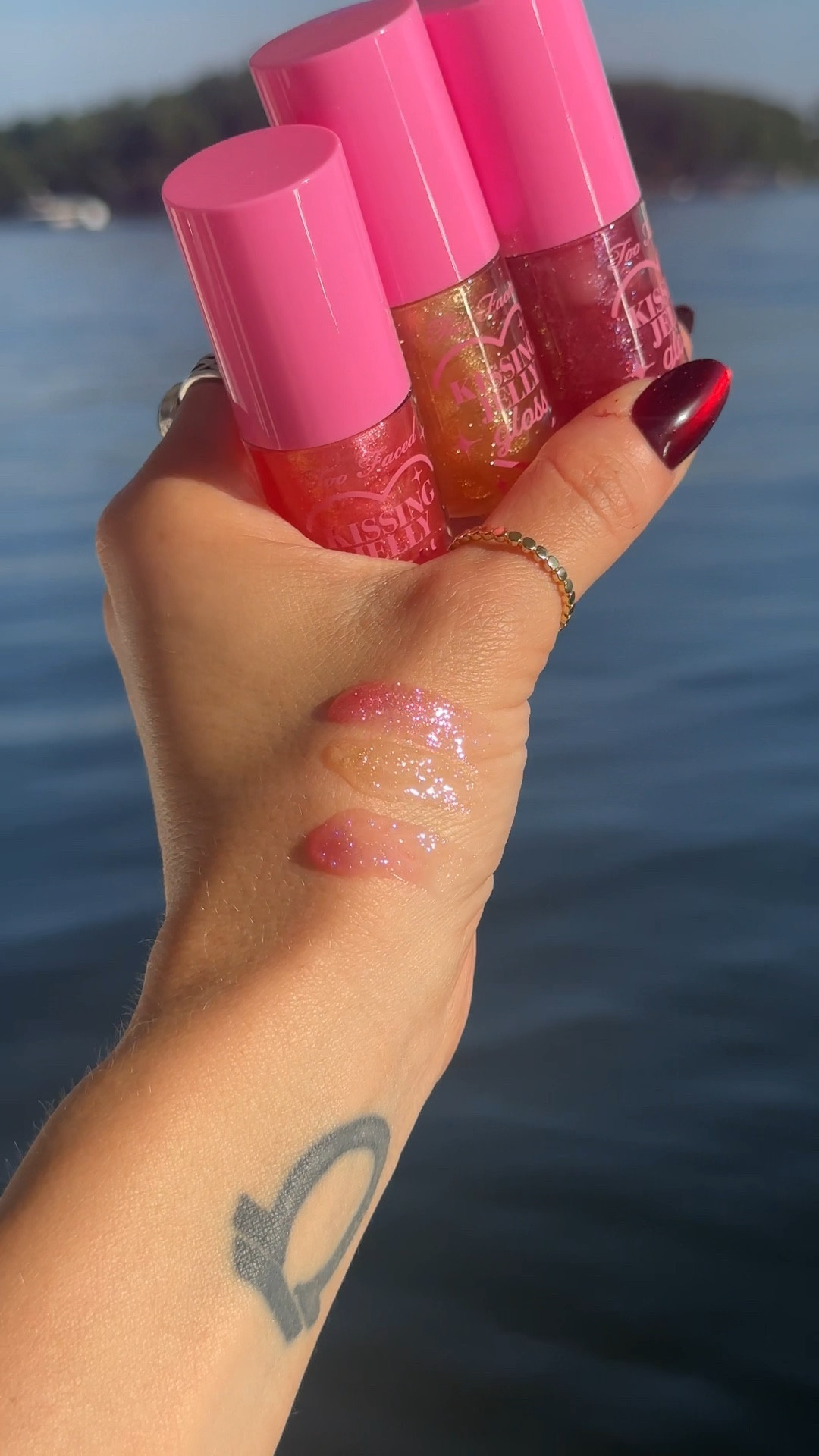 Lip oil lip gloss sparkly hybrid #giftedbytoofaced

Swatching shades bubblegum, pina colada, and grape soda in the too faced kissing jelly gloss 

#LTKVideo #LTKBeauty #LTKSummerSales