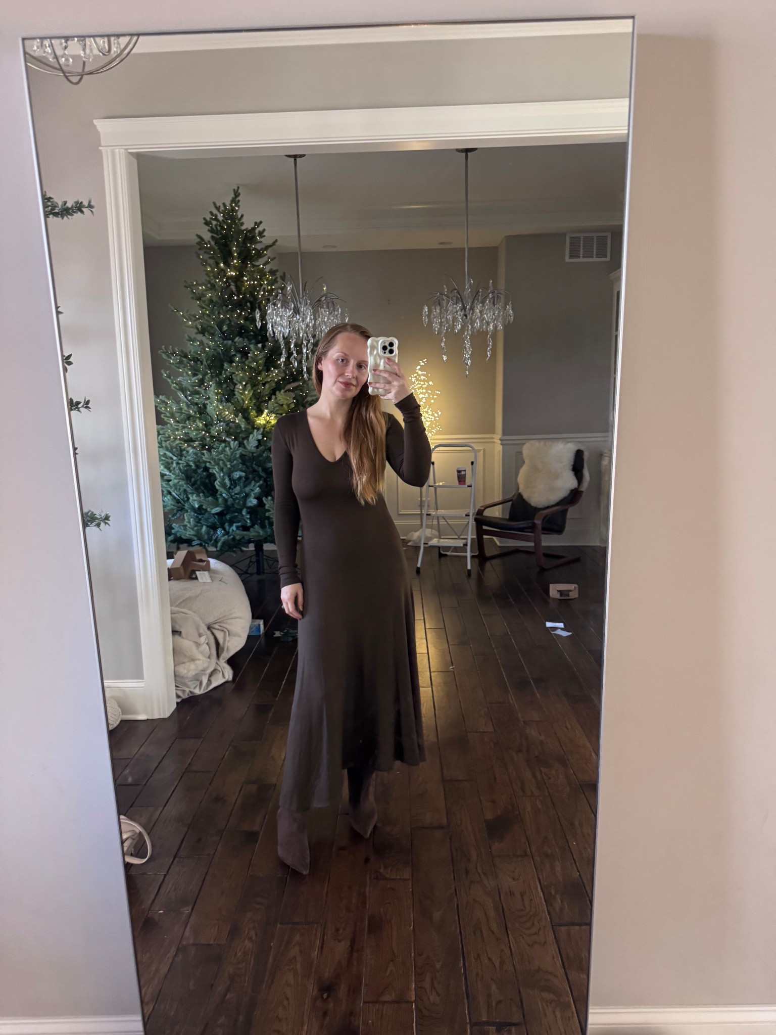 Loving the heavy drape of this Zara dress for Thanksgiving possibly?

Thanksgiving style, Zara dress, chocolate brown dress, fall style, brown suede boots

#LTKHoliday #LTKParties #LTKSeasonal