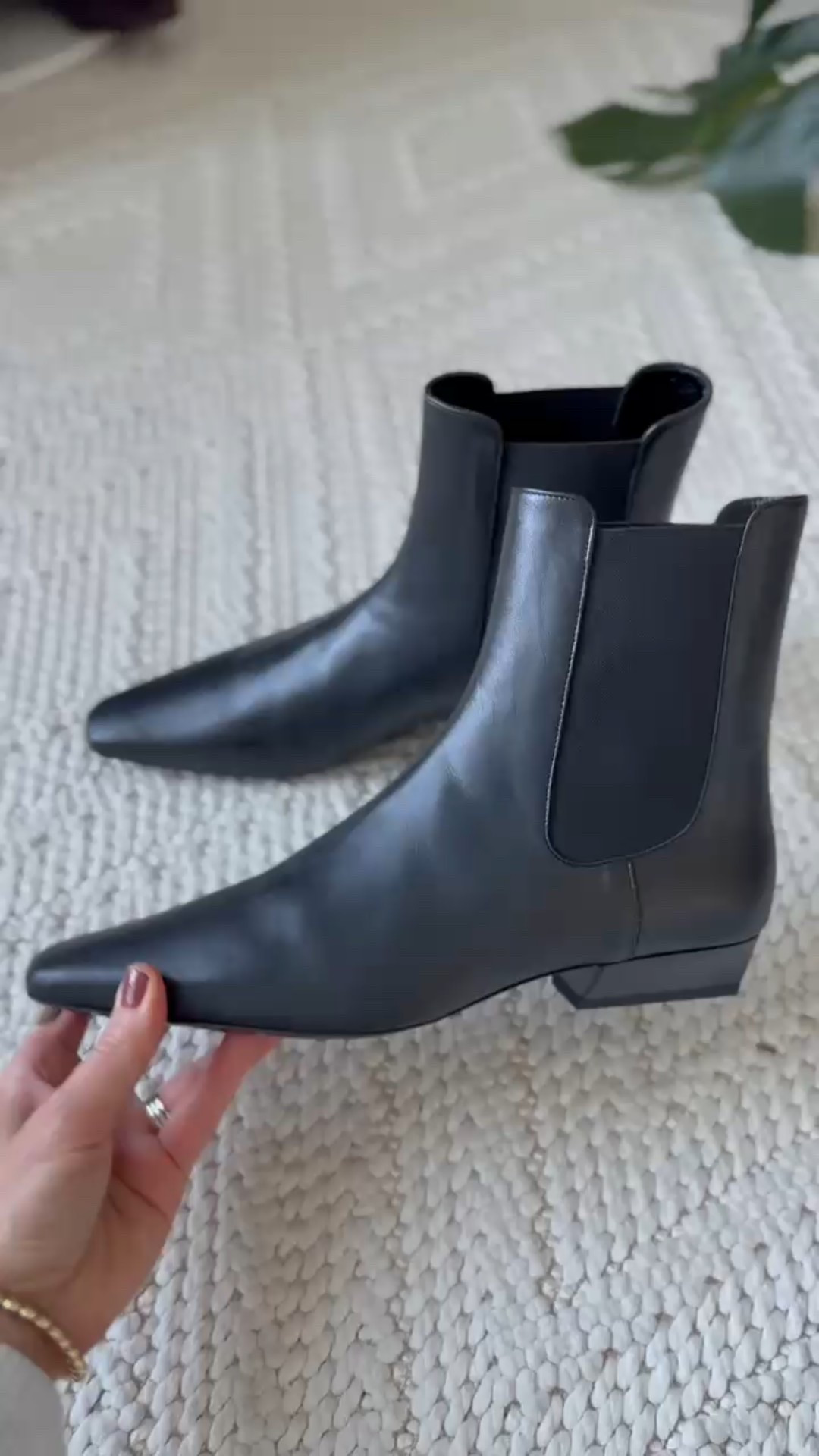 Sleek, comfy, and perfect for fall 🍂 These black Staud boots are my go-to right now. They elevate any outfit. Linking them + a more affordable Steve Madden pair!

#LTKShoeCrush #LTKStyleTip #LTKOver40