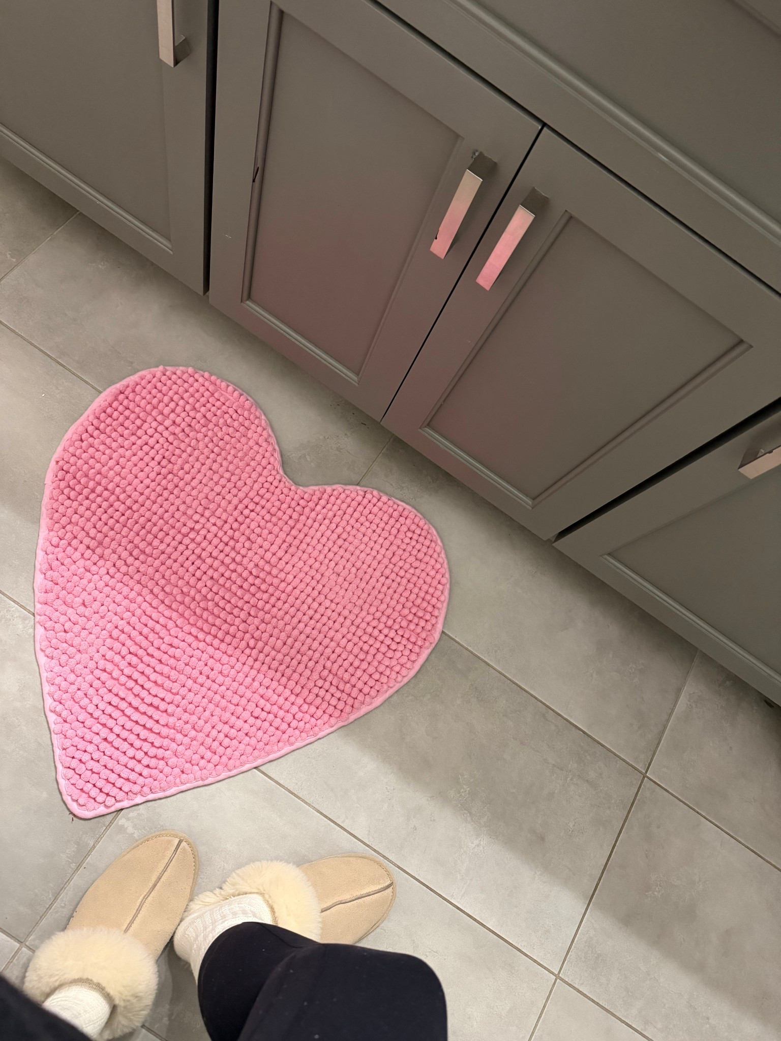 Heart bath mat. 💖❣️