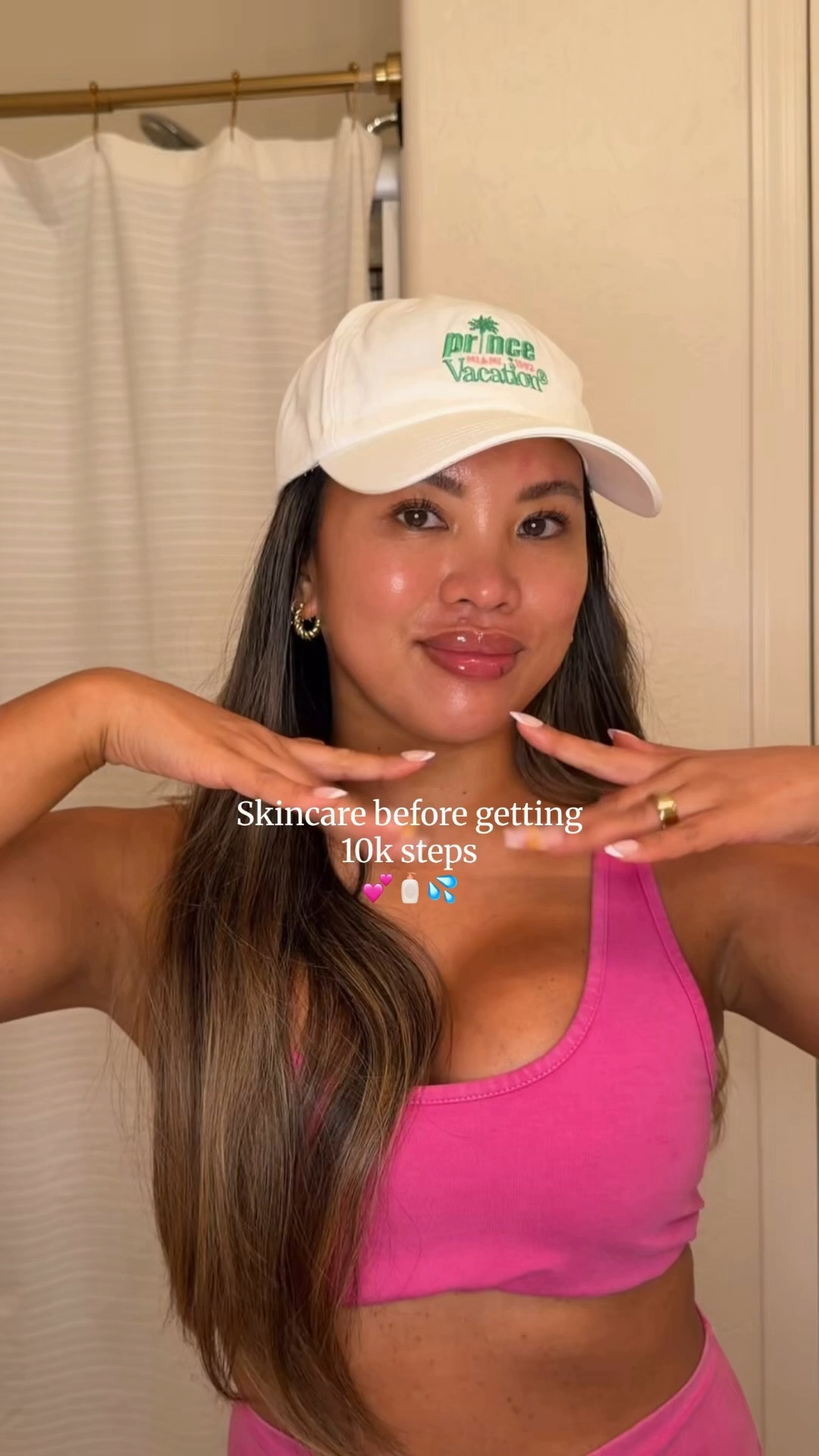 Skincare before my 10k steps walk = non-negotiable 💧☀️
This is your sign that you don’t need a full face… just the right products for hydrated, protected, glowy skin while you move.

Especially in the AZ heat, I keep it lightweight, barrier-supporting, and SPF-focused 👇

My pre-walk routine:

Grown Alchemist Gentle Gel Facial Cleanser → clean, fresh skin without stripping
Aestura Atobarrier 365 Cream Mist → quick hydration + barrier boost
Ole Henriksen Banana Bright Vitamin C Eye Crème → brightens + wakes up tired eyes
Aestura Atobarrier 365 Cream → seals everything in (so good for dry/dehydrated skin)
Neutrogena Collagen Bank SPF Moisturizer → dewy SPF moment, no white cast

Fit check:

Old Navy PowerChill Set → lightweight, flattering, and actually breathable for walks

This routine = hydrated, protected, glowy skin without feeling heavy or greasy ✨

Perfect if you’re:
✔️ doing hot girl walks
✔️ focusing on skin barrier health
✔️ wanting that effortless “no makeup” glow

Save this for your next 10k steps 💅

#LTKActive #LTKOver40 #LTKPetite