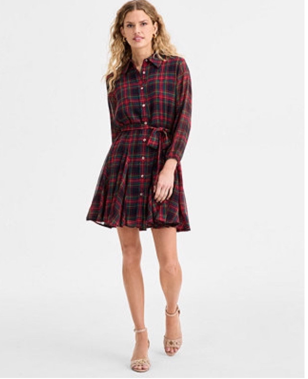 Very on trend right now for the holidays, plus it’s on sale ! 


#LTKHoliday #LTKU #LTKOver40 #plaiddress #holidayoutfit #holidaydress #macys


#LTKFindsUnder100 #LTKStyleTip #LTKSaleAlert