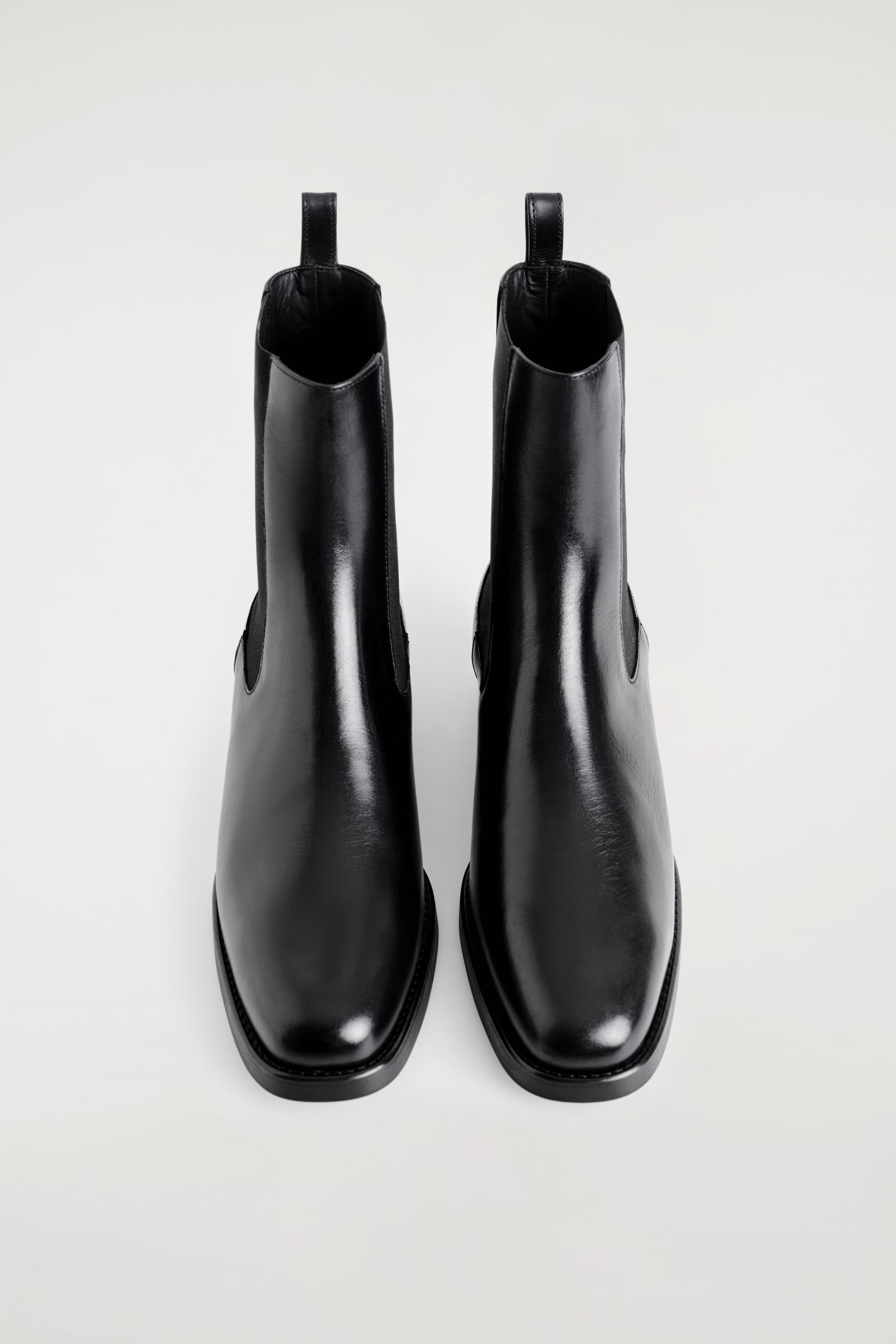 CHELSEA-BOOTS AUS LEDER - SCHWARZ | COS AT | COS (EU)