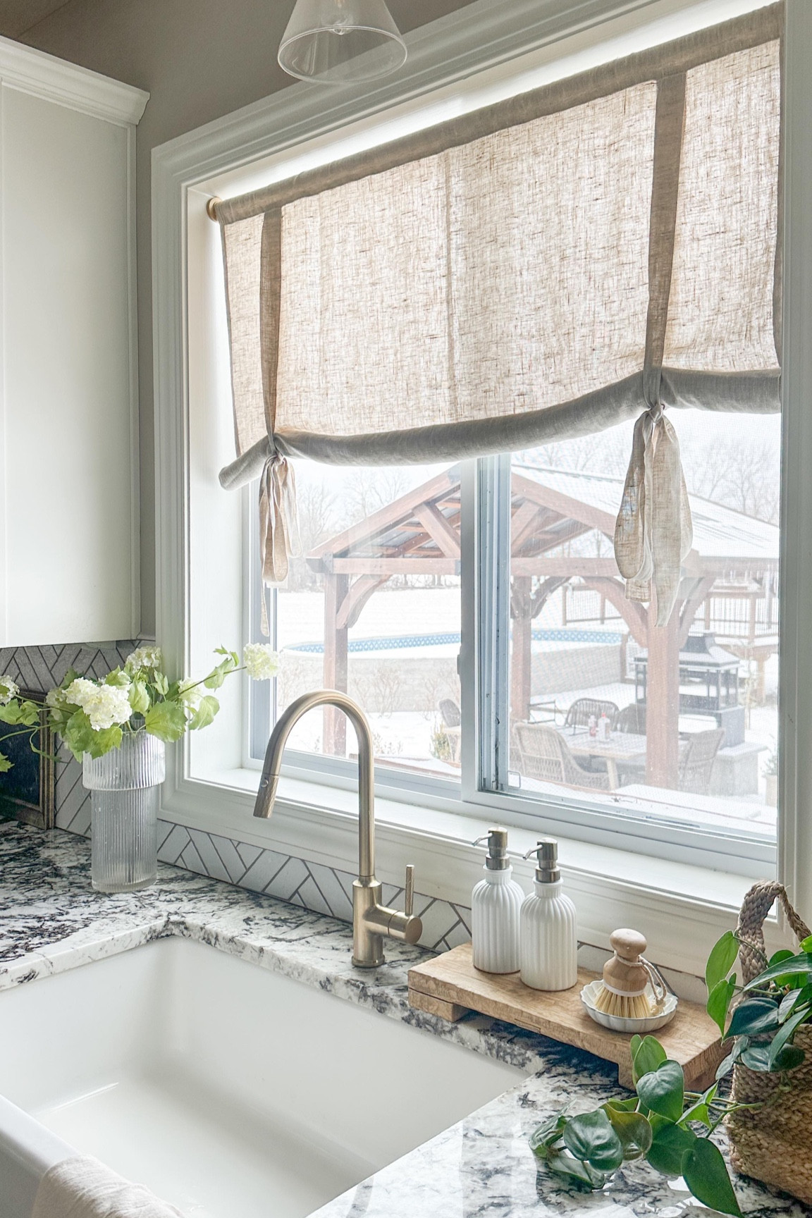 Which @luxebco  Elm Wood Riser look is your favorite?? 

Comment SHOP for links🤍

#elmwood #lkitchen #kitchendesign #kitchendeocr #cozyhome #makehomeyours #homeinspo #interior #interiordesign #aesthetic #cottagecore #rusticelegant #frenchcountry

#LTKHome #LTKWatchNow