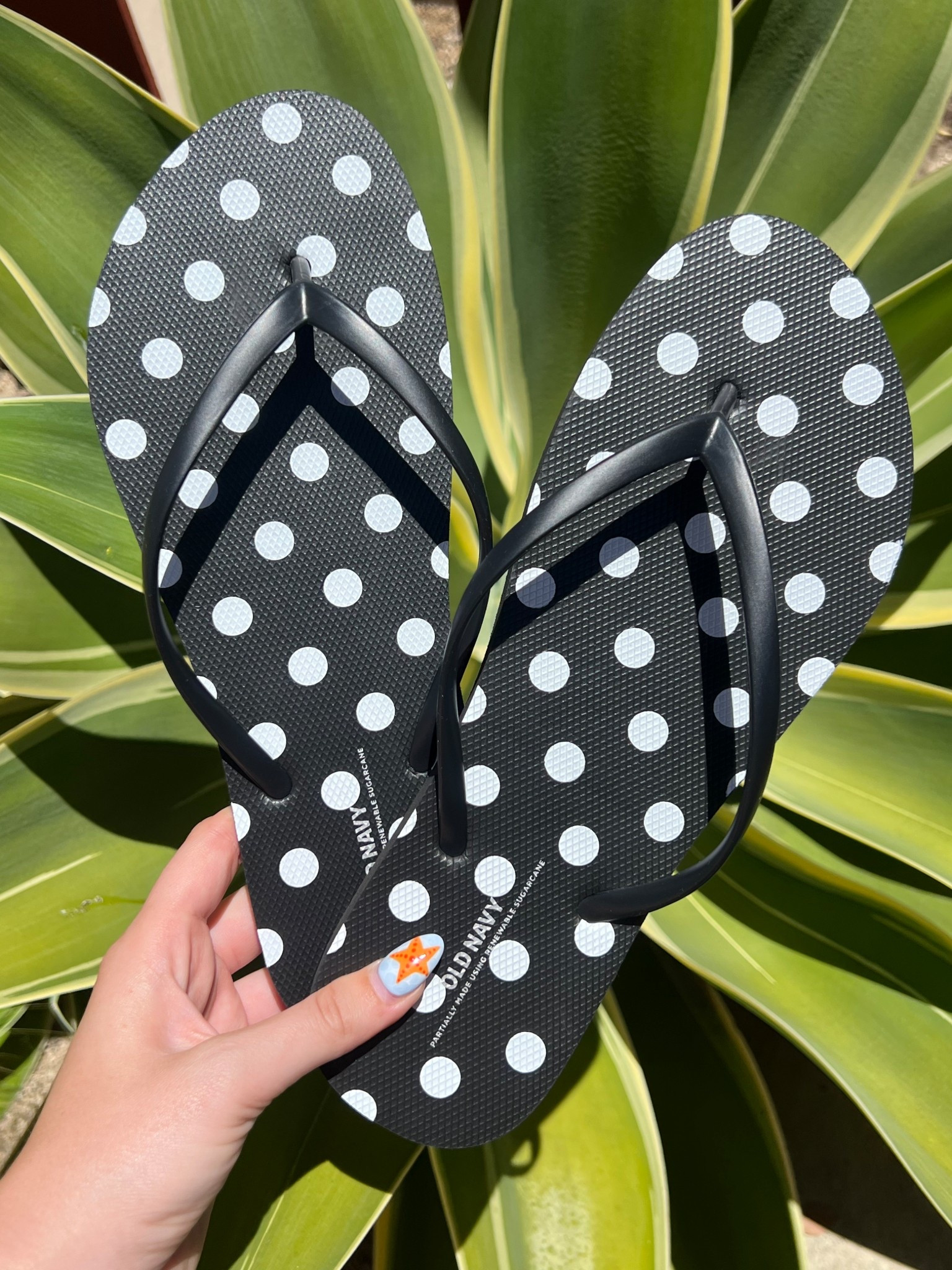 cutest polka dot flip flops from old navy !!! only $2

#LTKStyleTip #LTKFindsUnder50 #LTKShoeCrush