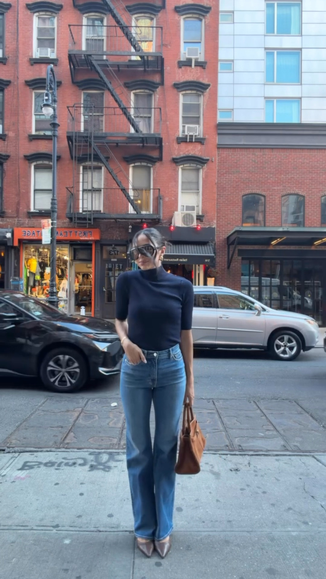 What I wore in NYC 🗽🍂

fall outfit, fall fashion, nyc fashion, NYFW, style inspo, denim, capris, fall trends, little black dress

#LTKSeasonal