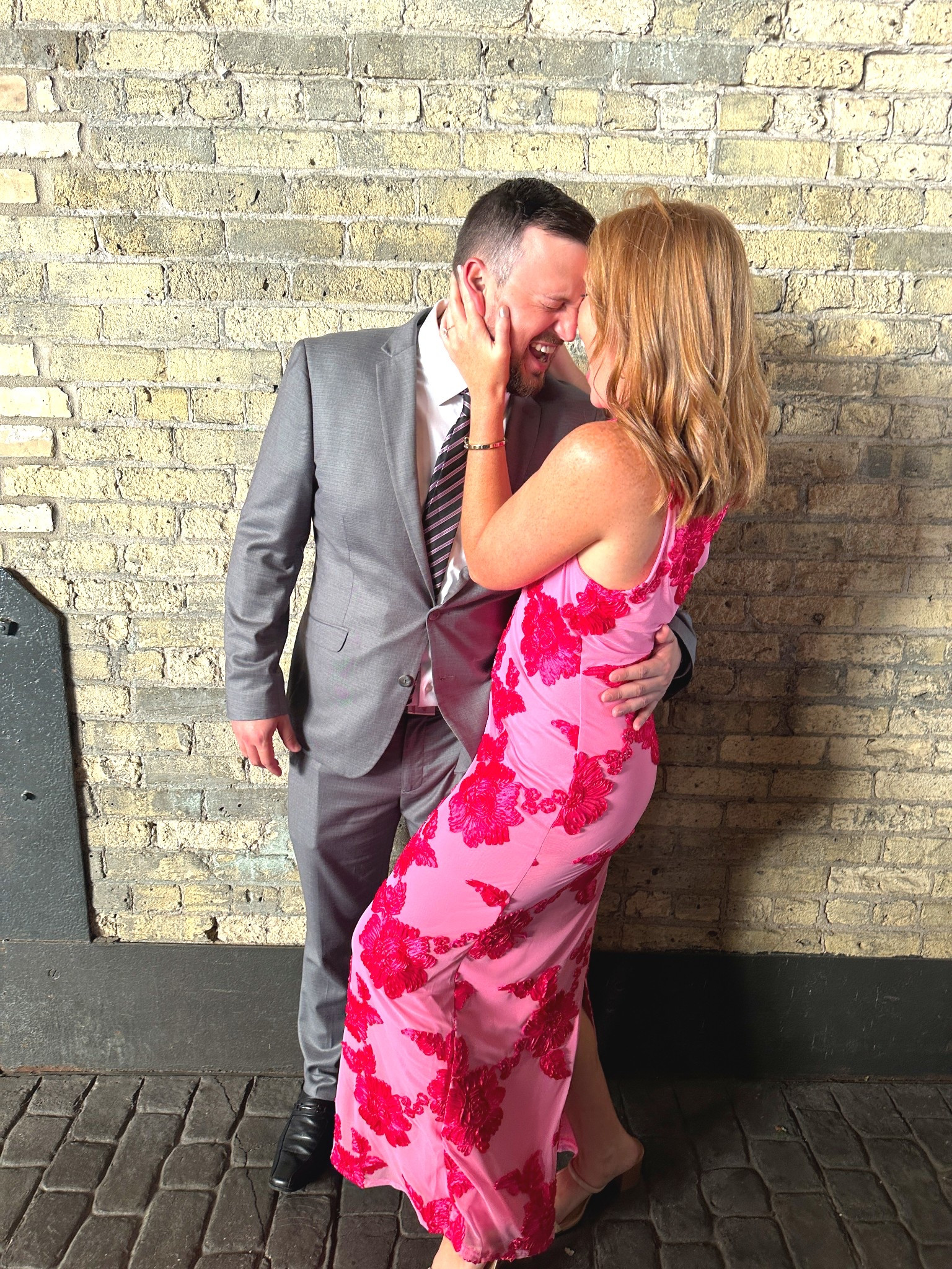 This dress is gorgeous!


Vici/ formal dress/ semi formal/ cocktail/ wedding/ wedding guest/ for her/ beautiful/ affordable/ pink/ flowers/ details / coral/ bloom/ floral