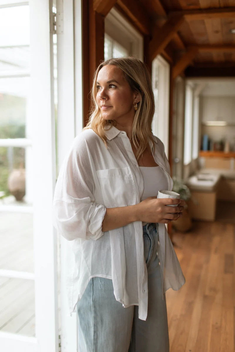 Hailey Buttondown | Carly Jean Los Angeles