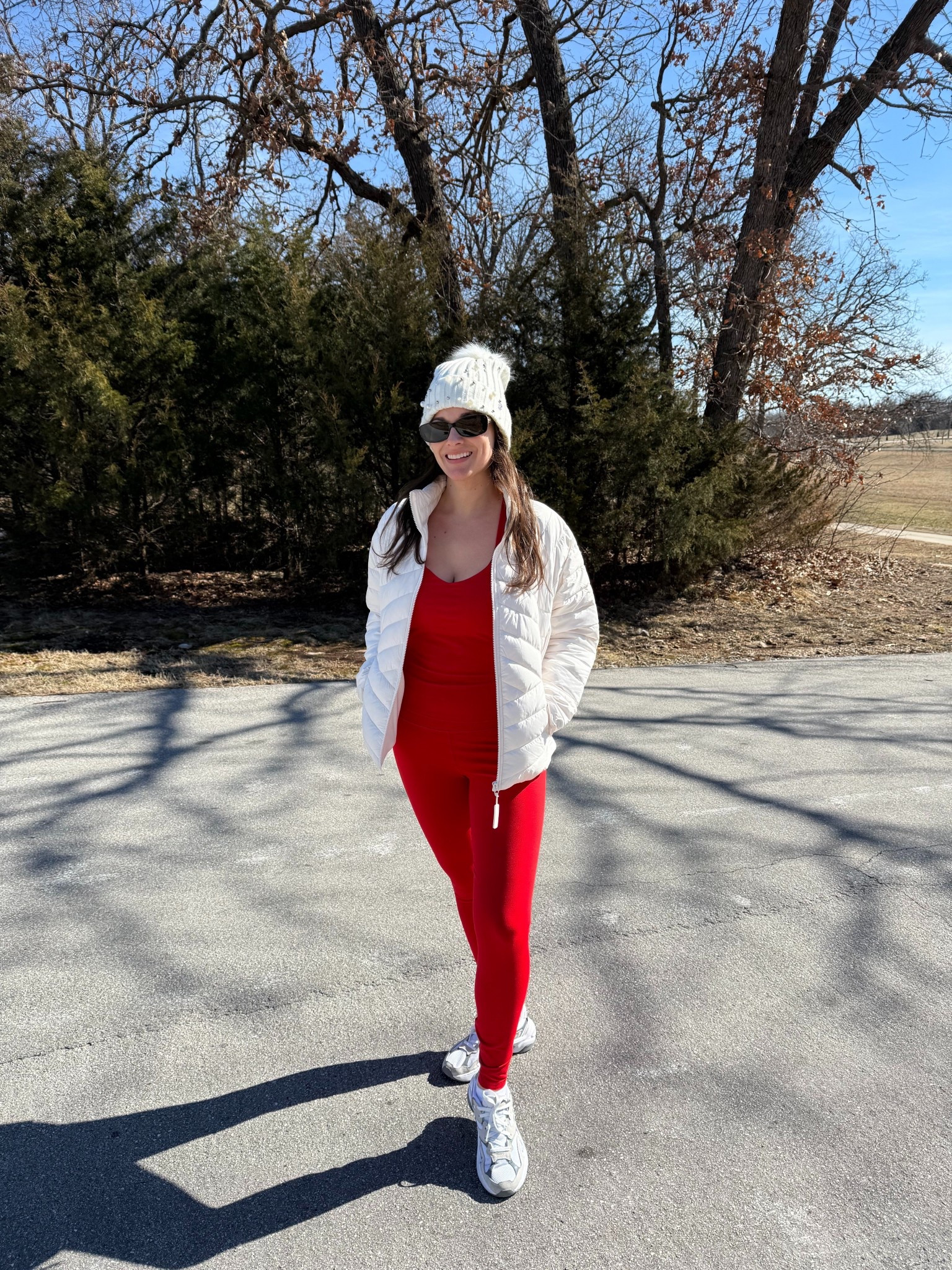 this workout set is giving all the love month vibes 💌 I can’t get over how lightweight but warm this jacket is!

Workout set, matching set, red workout outfit, leggings, white jacket, winter style, winter fashion 

#LTKfitnessgoals #LTKValentine #LTKActive