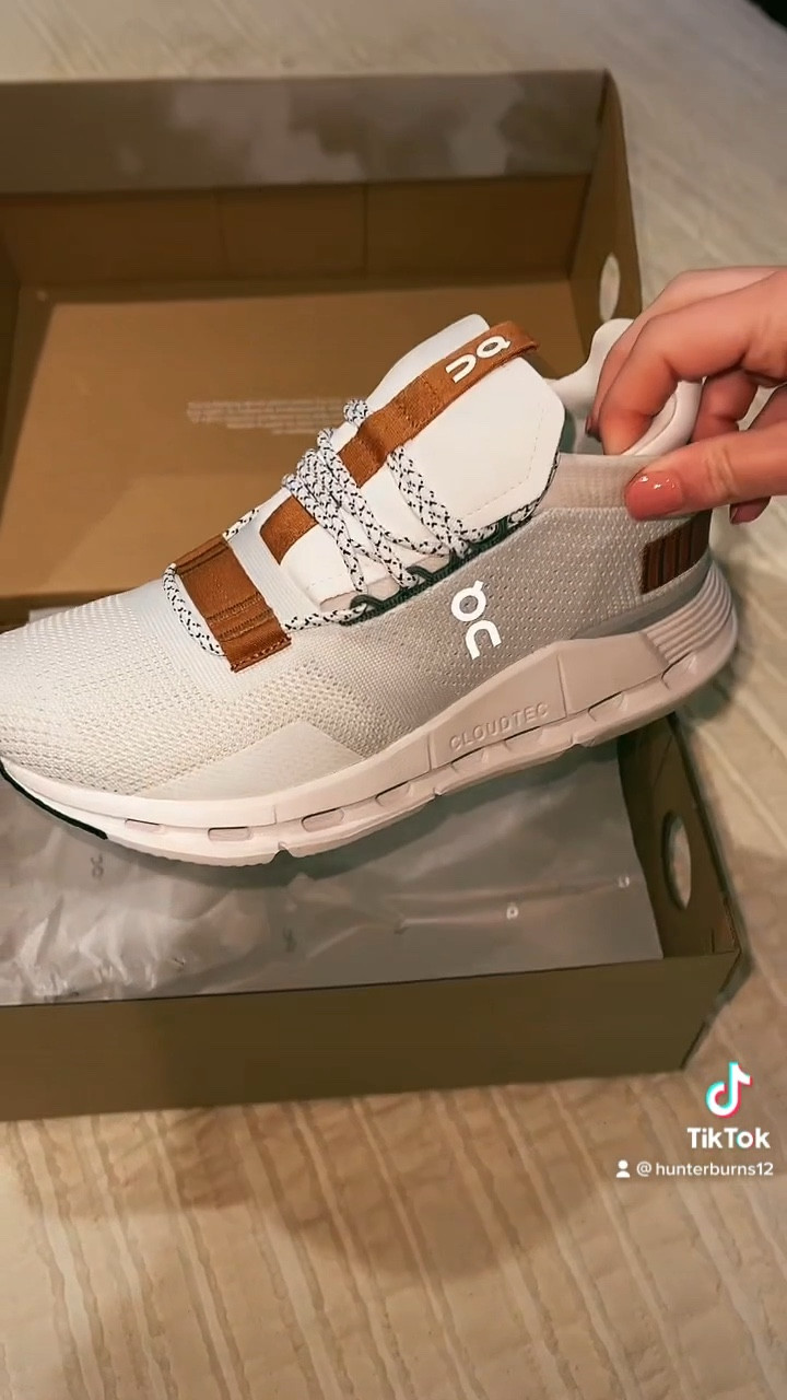 On Cloudnova white pearl

On cloud, cloudnova, running shoes, on running, neutral sneakers, summer sneakers, white sneakers, oncloud white pearl

#LTKU #LTKFind #LTKshoecrush