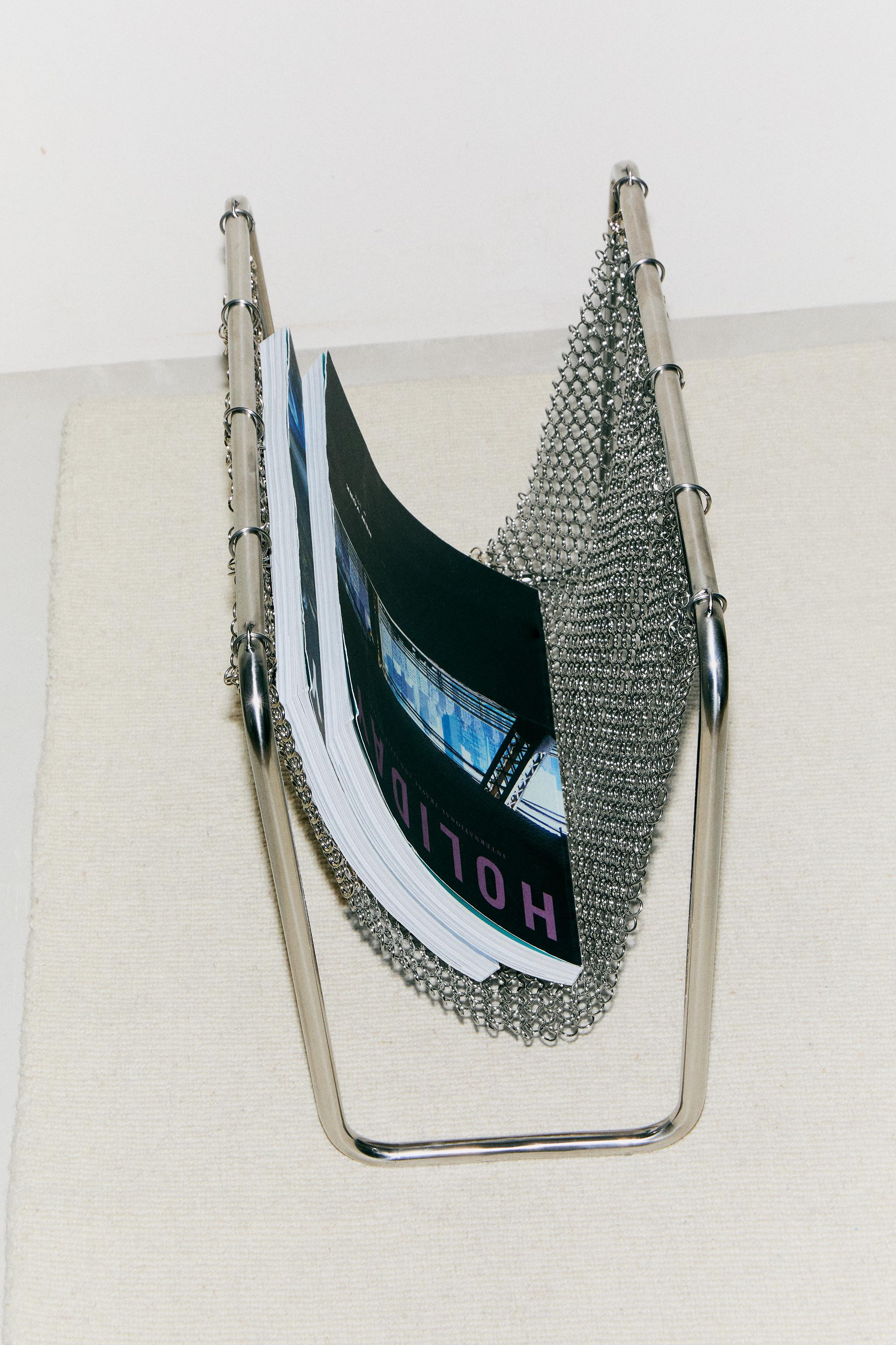 MESH METAL MAGAZINE RACK | Zara US