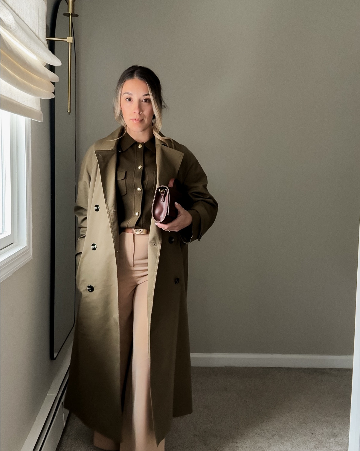 Olive & beige 🤍



Bag : #madisonsniche
Jacket : mango xs
Top : H&M xs
Belt : Amazon brown
Bottoms : missguided 0



Top same style different color linked (unavailable online in khaki)
Pants #missguided ( also not linked 

#LTKSpringSale #LTKPetite #LTKootd