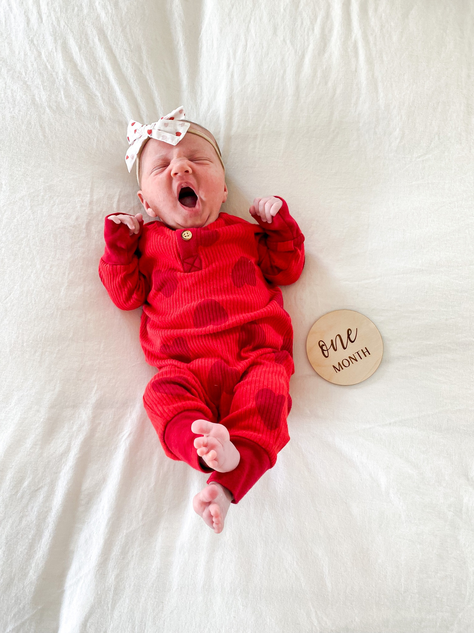 Happy one month to our sweet pea, Eleanor Margaret!

#onemonth #milestonephoto #monthlymilestonediscs #milestonediscs #littlepoppyco #bowsubscription

#LTKbaby #LTKbump #LTKstyletip