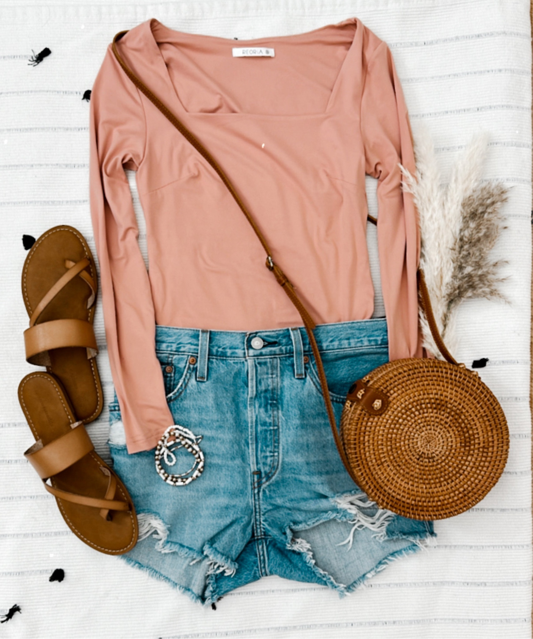 Amazon outfit idea! 


Denim shorts | Skims | Bodysuits | Sandals | Vacation Outfits

#LTKFind #LTKstyletip #LTKunder50