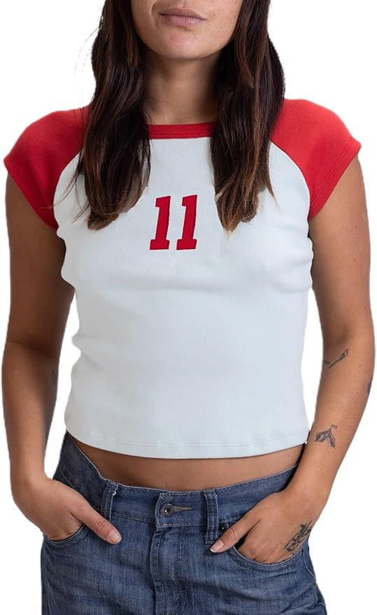 UAURORAO Women Hibiscus Baby Tee Y2k Short Sleeve Flower Graphic Crop Top Crewneck Slim Fit Aesth... | Amazon (US)