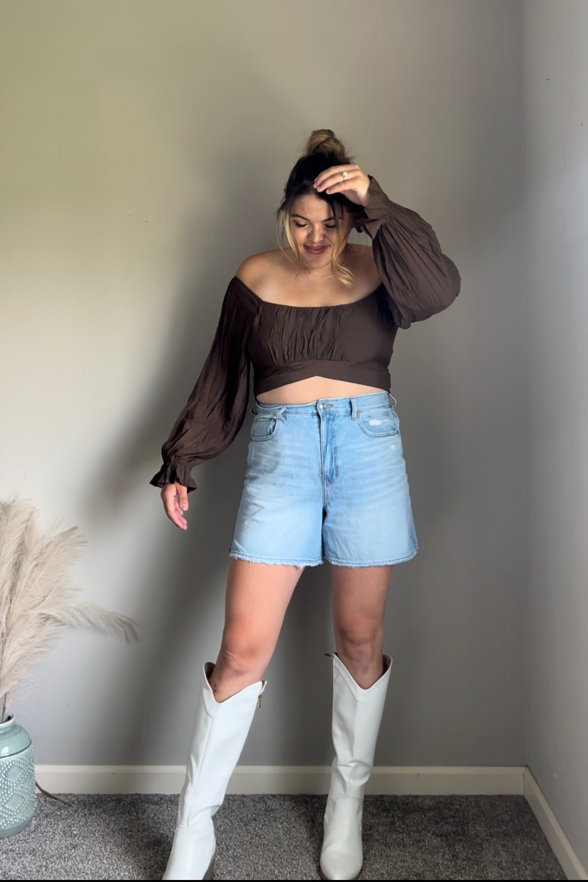 Denim outfit idea 👏🏻🤍 

Denim styling, denim outfit, concert outfit inspo, midsize denim outfit, date night outfit 

#LTKstyletip #LTKSeasonal #LTKcurves