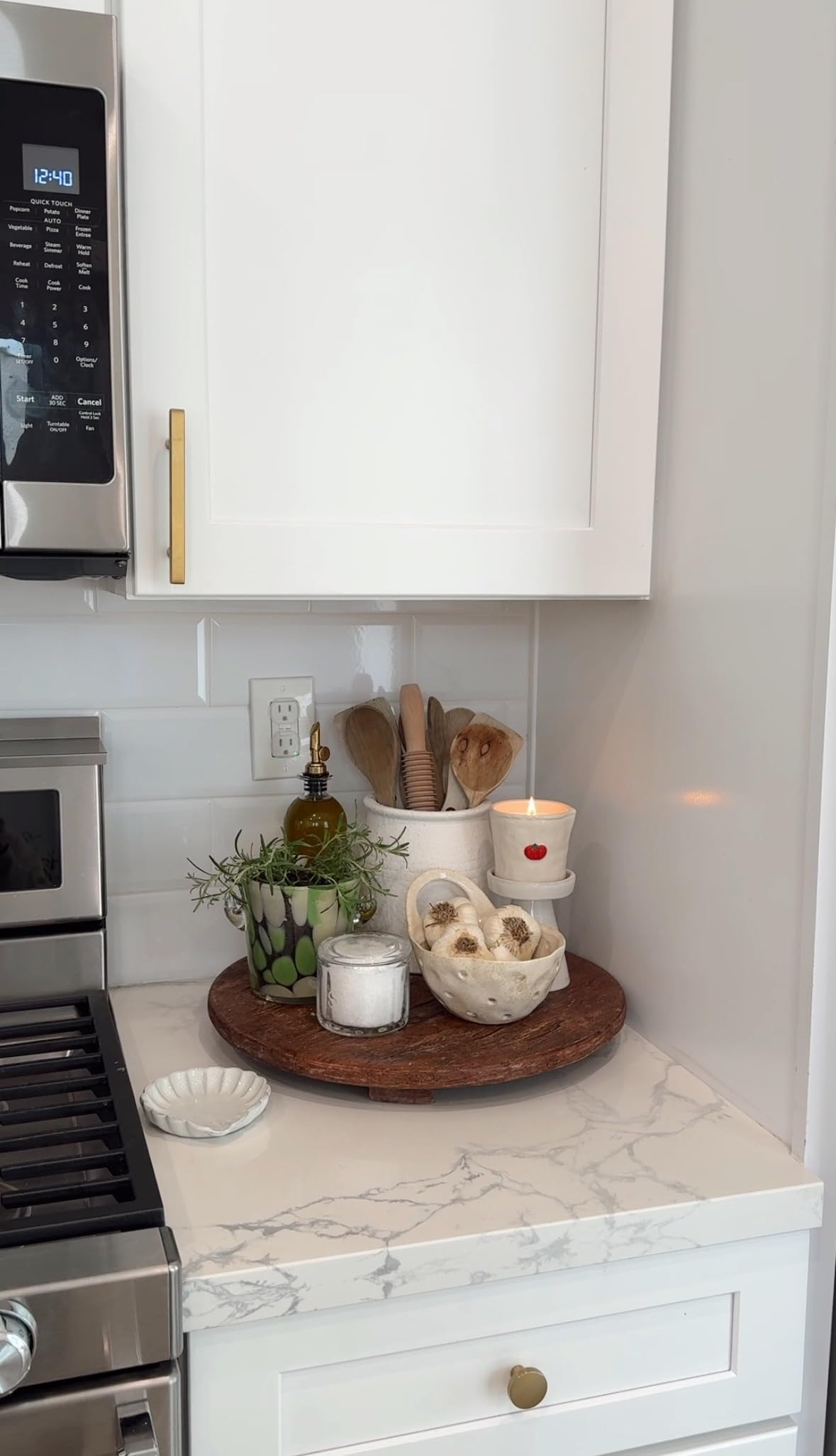 Amazon  | Amazon (US)