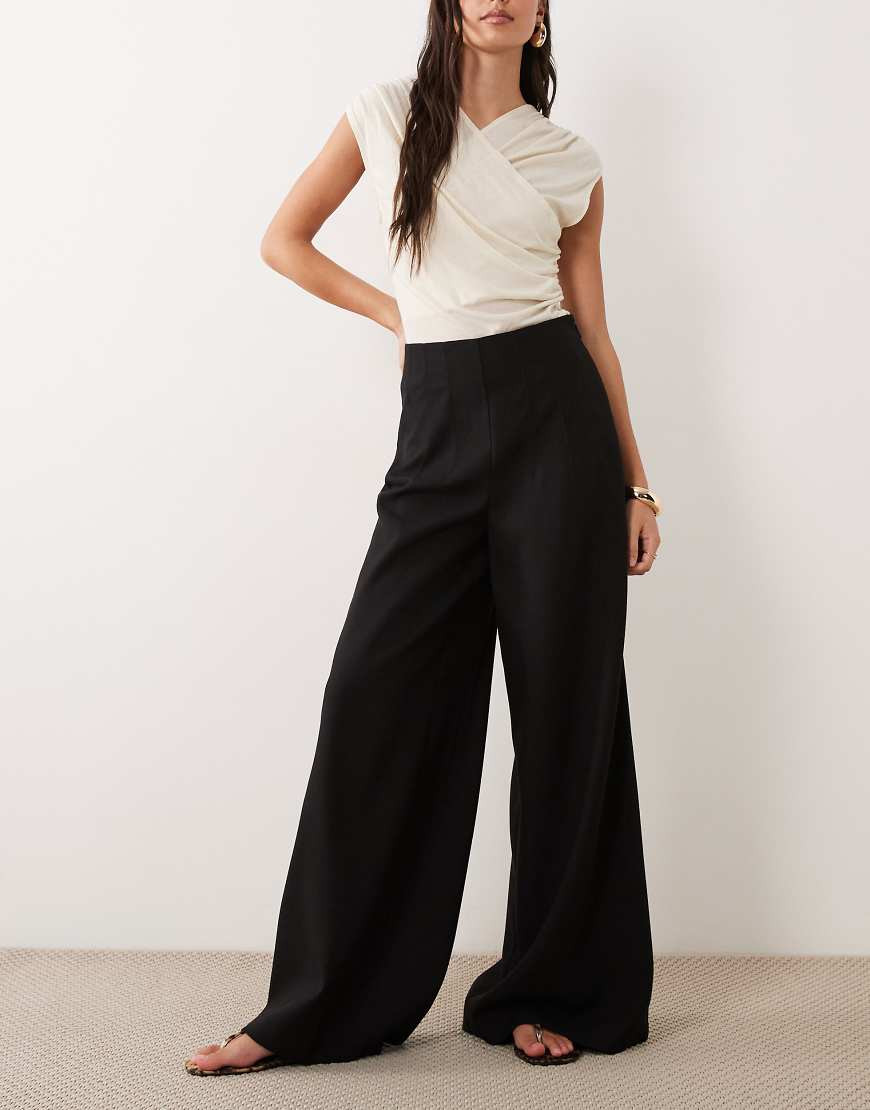 ASOS DESIGN – Elegante Hose in Schwarz mit hohem Bund und Korsettdetail, Kombiteil | ASOS (Global)
