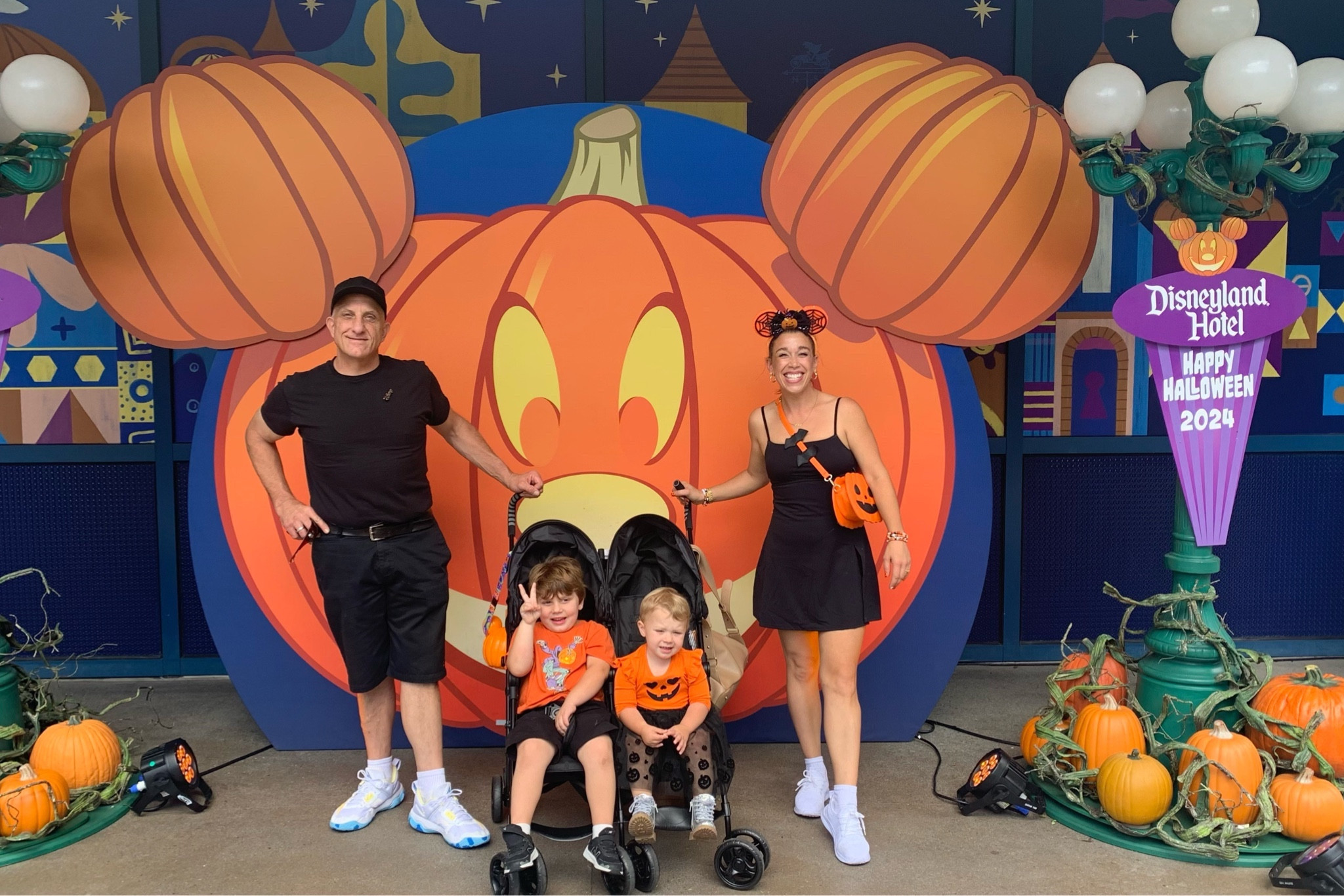 Disneyland Vacation outfits Day 2: 1st day at Disneyland for the kids EVER!!😍😍🎃✨ #disneyoutfits #disneylandoutfits #disneylandhalloweenoutfits #disneylandvacationoutfits

#LTKkids #LTKtravel #LTKfamily