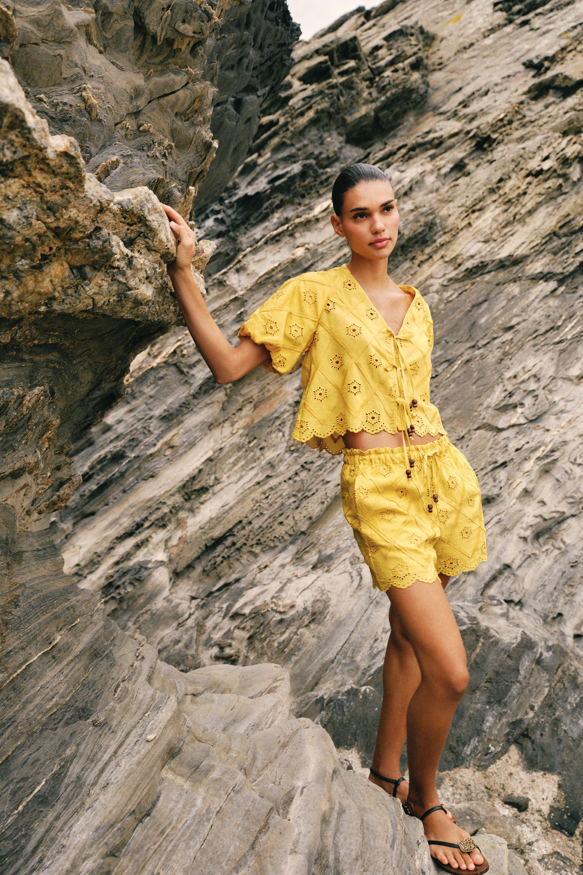 EMBROIDERED PERFORATED SHORTS | Zara US