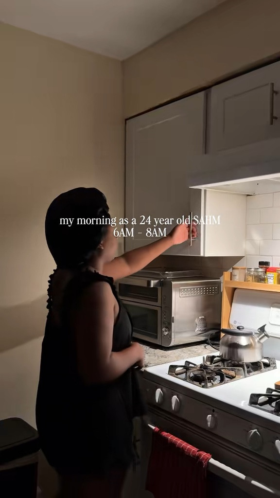 filling my cup before i pour into my family 🖤