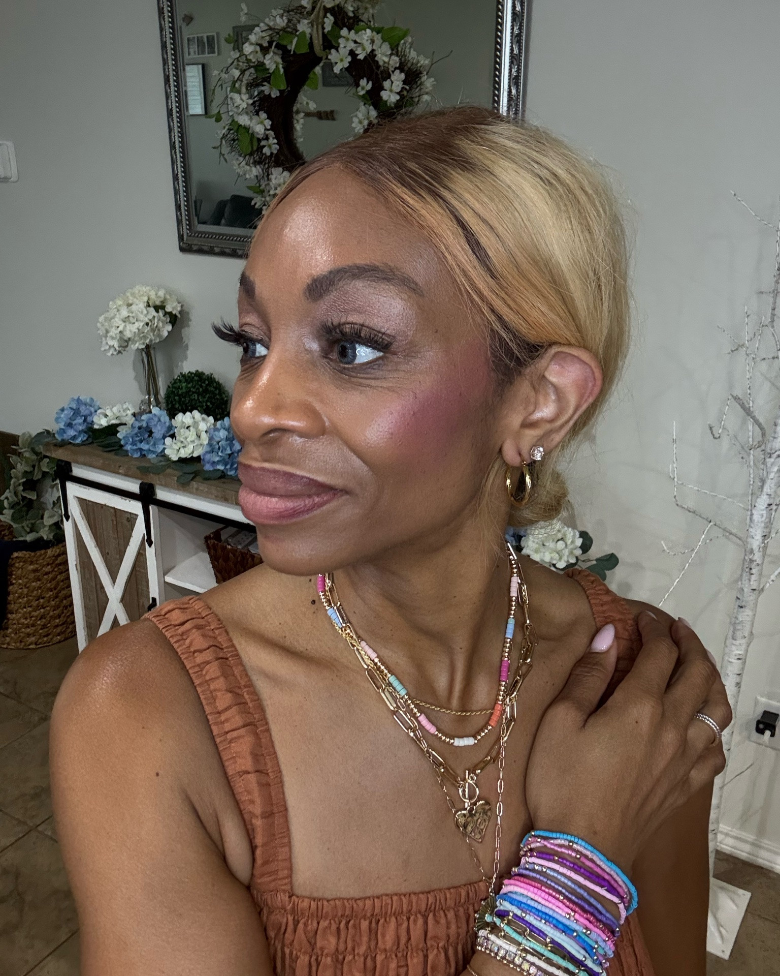 There’s just something about jewelry that makes an outfit feel complete ✨
So excited to add a few new treasures from @erinmcdermott to my collection. Slowly building a stack I truly love 🤍
#EverydayJewelry #LayeredNecklaces #JewelryStack #AccessoryGoals

#LTKOver40 #LTKPetite #LTKootd