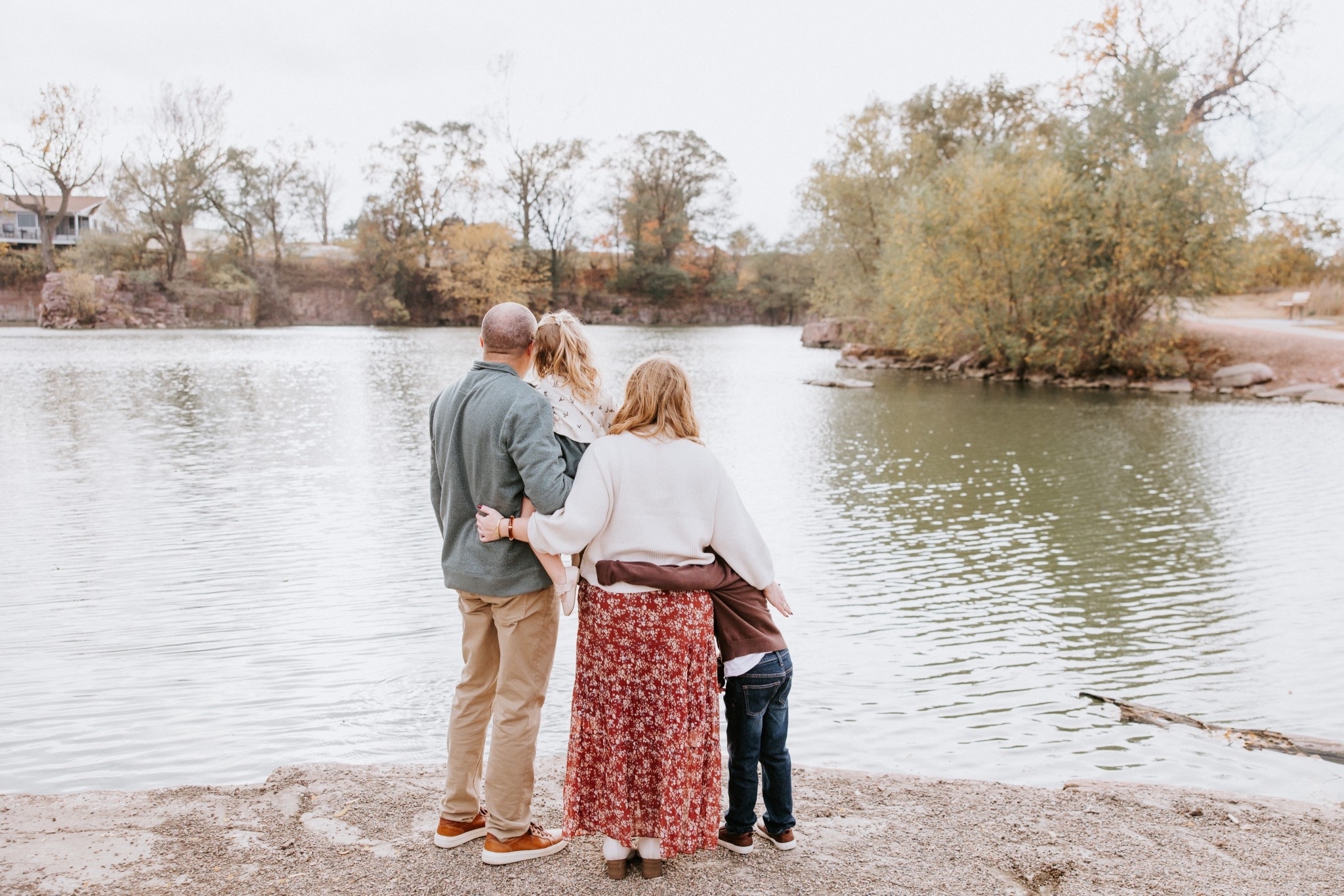 Fall family photo outfits!

Mom: L top, M skirt
Dad: XL top, 34X34 pans
Maddox: S sweater, 6 pant
Vayda: 3T dress

#LTKKids #LTKFamily #LTKMens