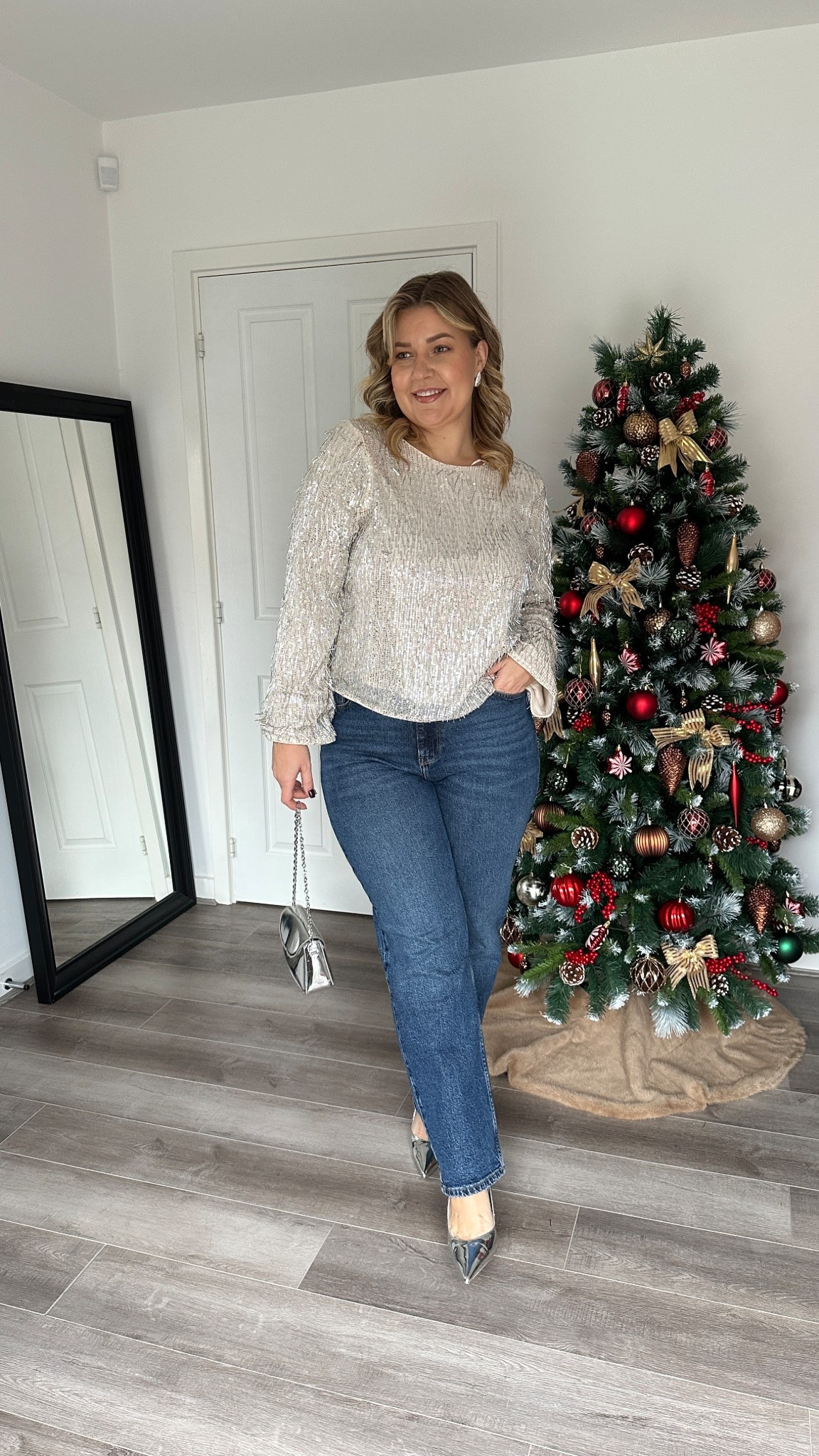 Festive outfit Day 1
Jeans size 16 
Top size 16
Pyjama size 18
Code: KRISTINAS for money off ☺️

#LTKpartywear #LTKcurves #LTKfestive