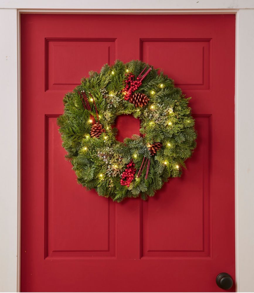 Woodland Canella Berry Lighted Wreath, 20" | L.L. Bean