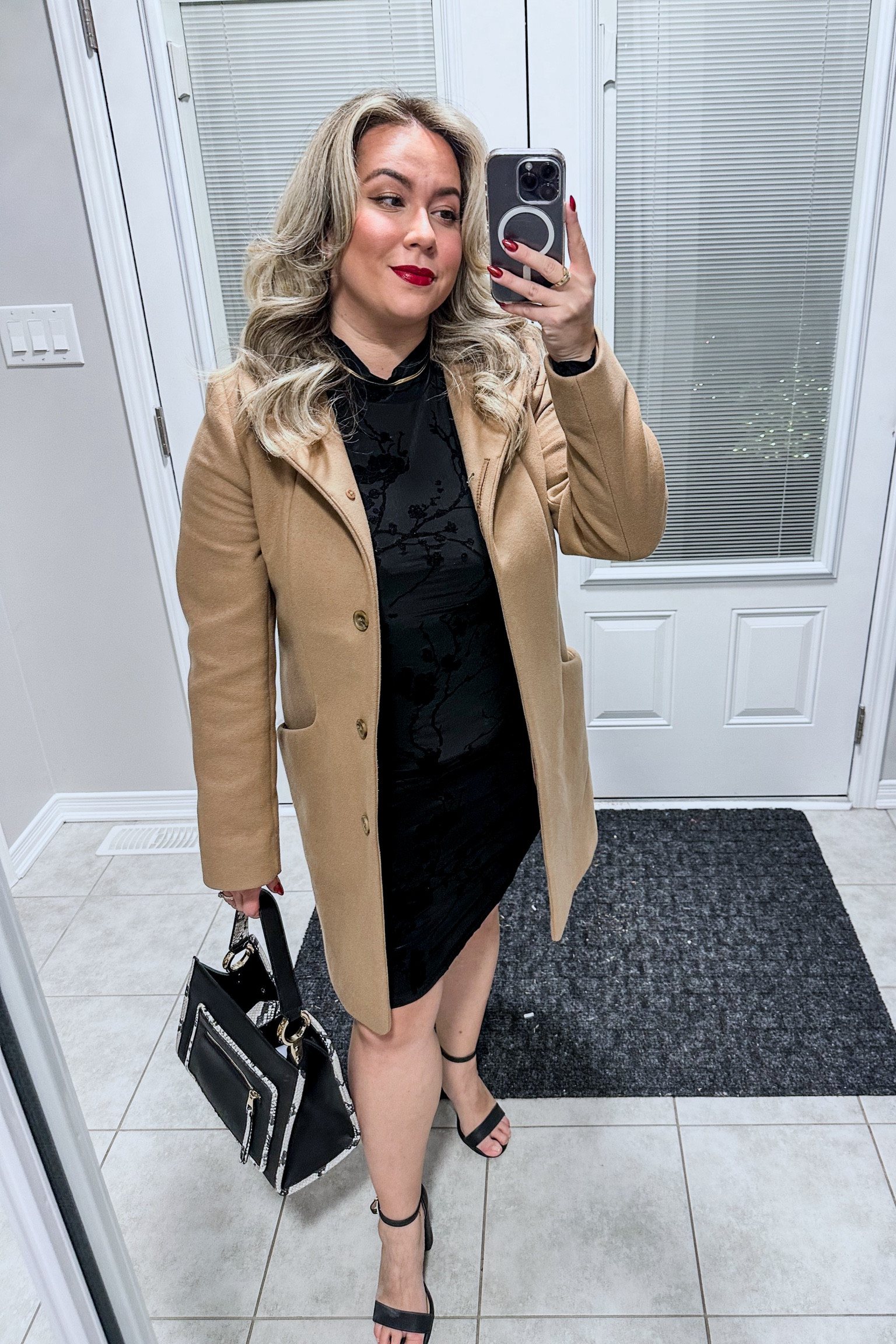 This coat is gorgeous and warm ✨

#LTKmidsize #LTKstyletip #LTKSeasonal