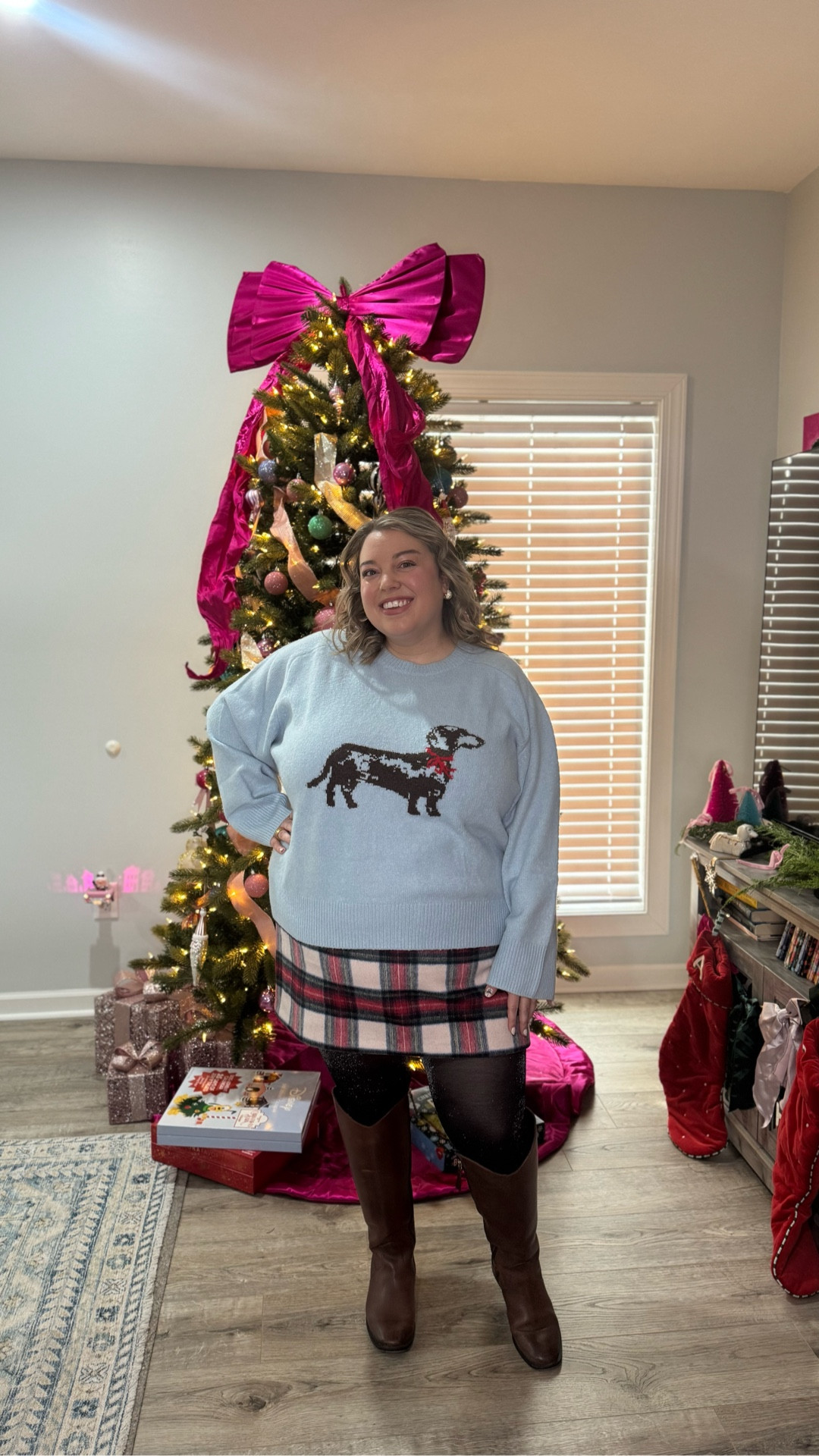 🎄✨ The way I’m OBSESSED with this adorable holiday look 😍✨🎄

Tell me why I have four dachshund sweaters in my closet now??? I’m wearing an XXL in my sweater & skort and they’re both on sale! 🫶🏼



#LTKSaleAlert #LTKPlusSize #LTKHoliday