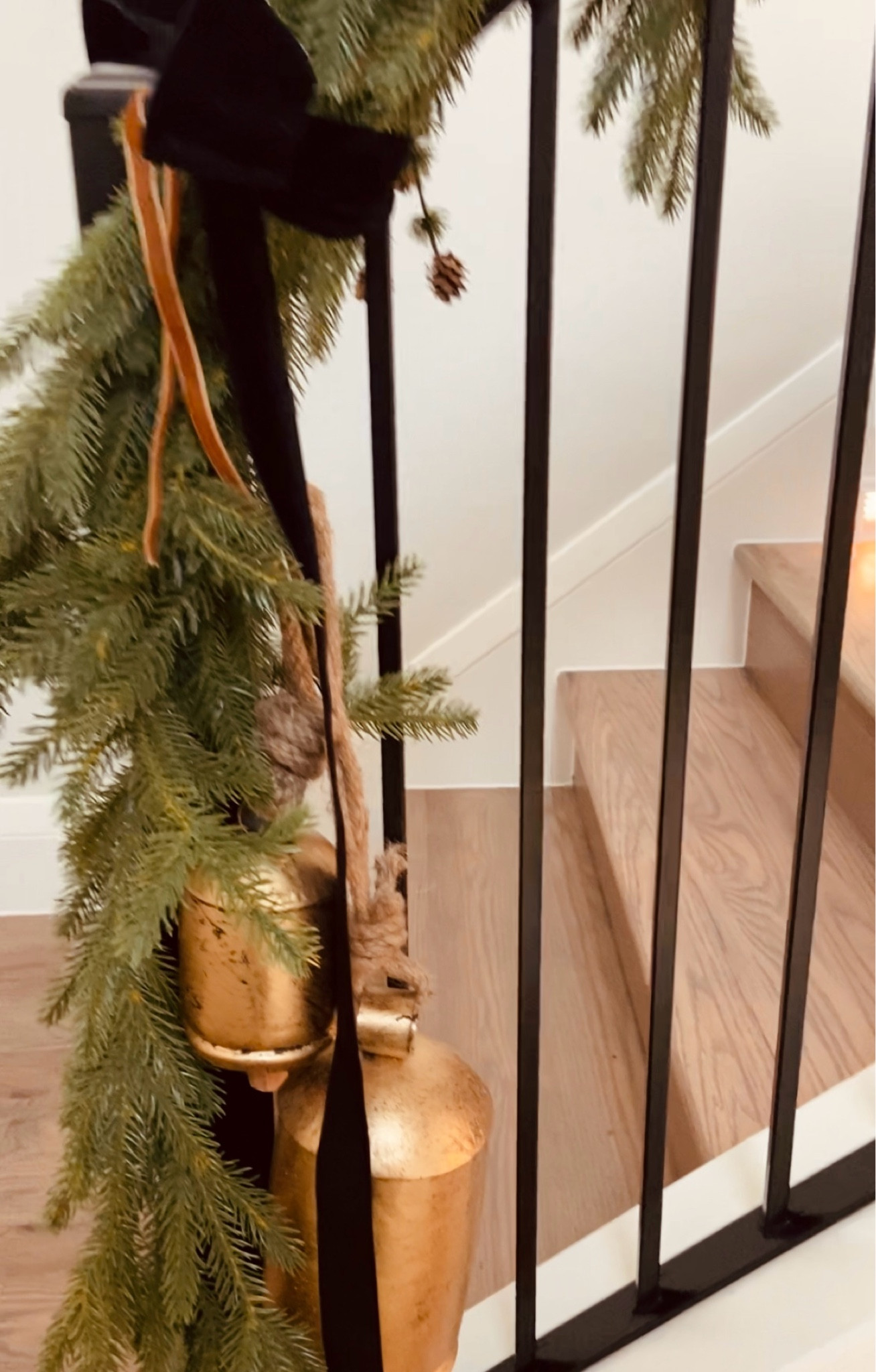 Holiday, simple staircase decor 

#LTKSeasonal #LTKHoliday #LTKHome