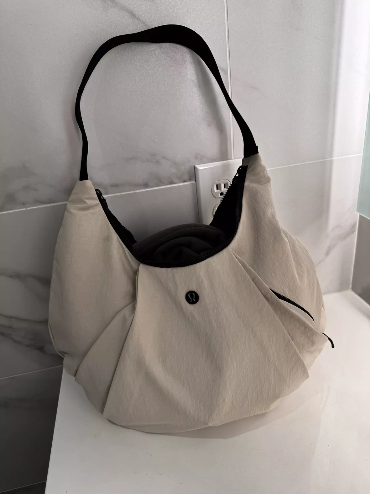Pleated Shoulder Bag 10L, Bags
