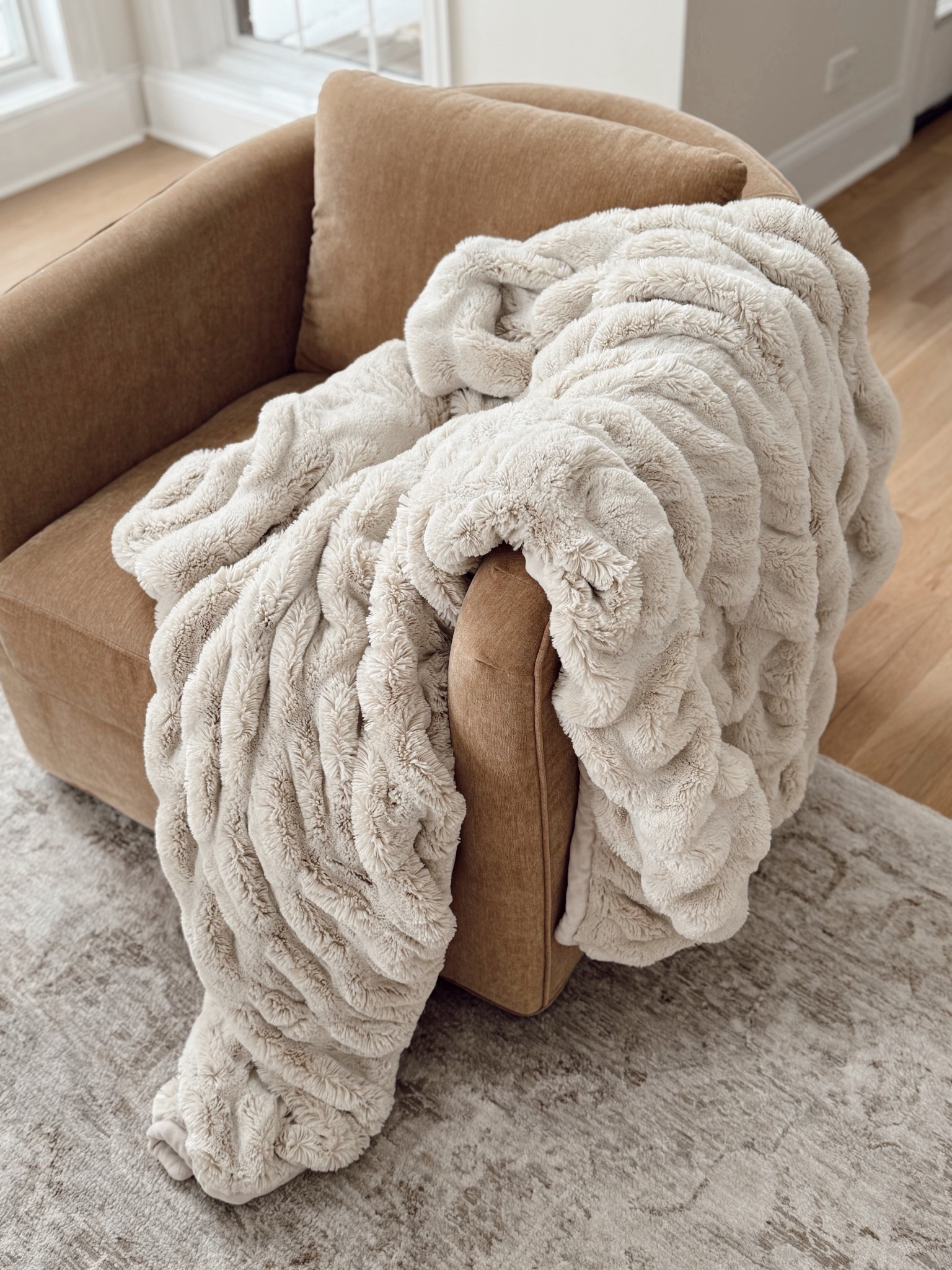 My splurgeworthy find I love and use daily! It washes SO well, super comfy, double lined, faux fur, and has a little weight to it. So comforting to use while watching TV, nuzzling up to a good book, or even to sleep with! Obsessed! I have 3 and love them! Also ON SALE now!


On sale, sale alert, pottery barn, home favorite, cozy finds home decor, interiors, styling, for the home, my home sweet home, neutral home, classic home, traditional home, timeless decor, entryway, foyer, dining room, formal dining room, dining table, kitchen table, kitchen ideas, spaces, cozy home, cozy corner, home tour, reels, trending, inspiration , 90’s home, home renovation, home remodel, Nancy meyers aesthetic, modern classic

#LTKFindsUnder100 #LTKFindsUnder50 #LTKHome