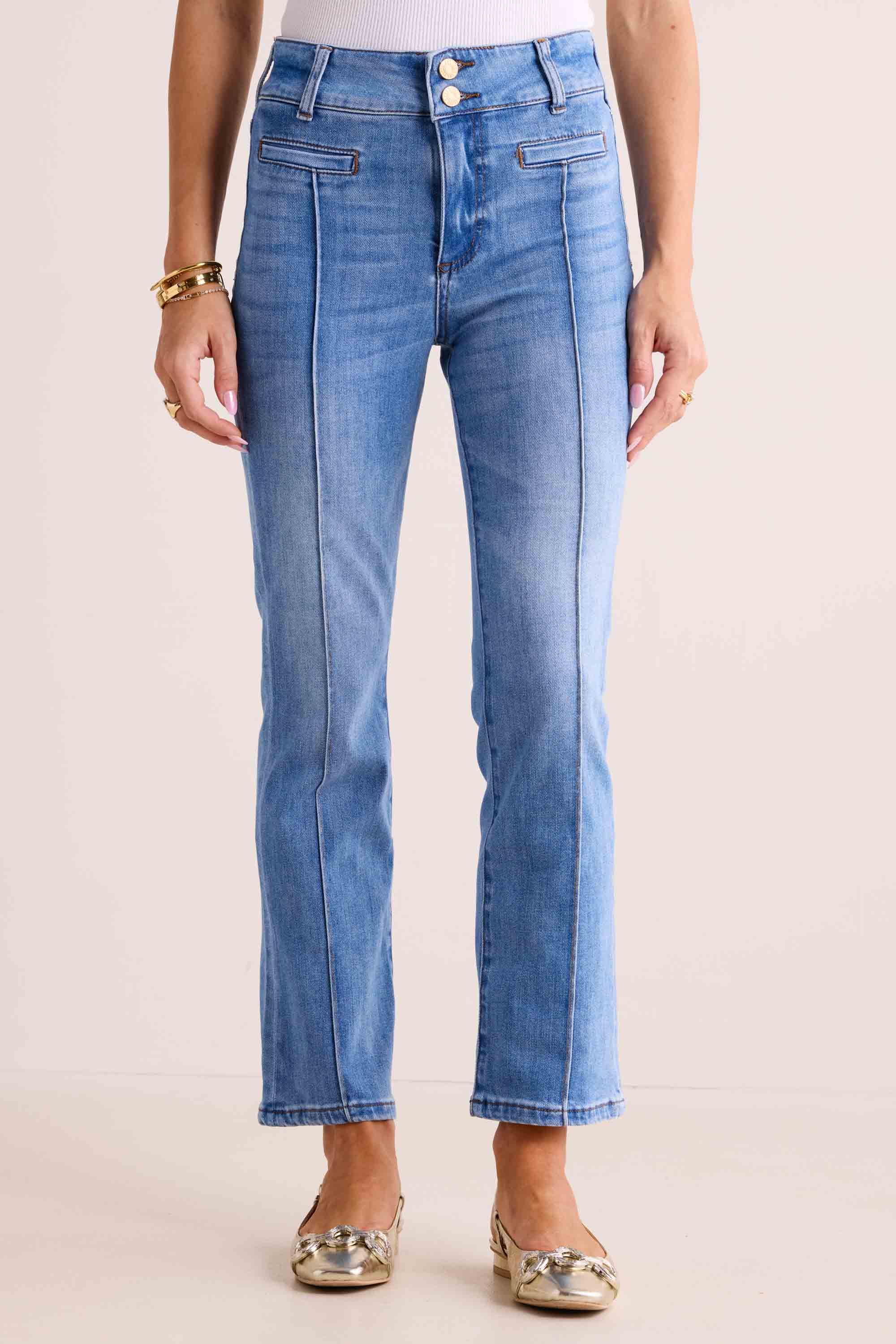 Kelsey Jeans Ankle Flare - Medium Wash by Kut from the Kloth | Avara