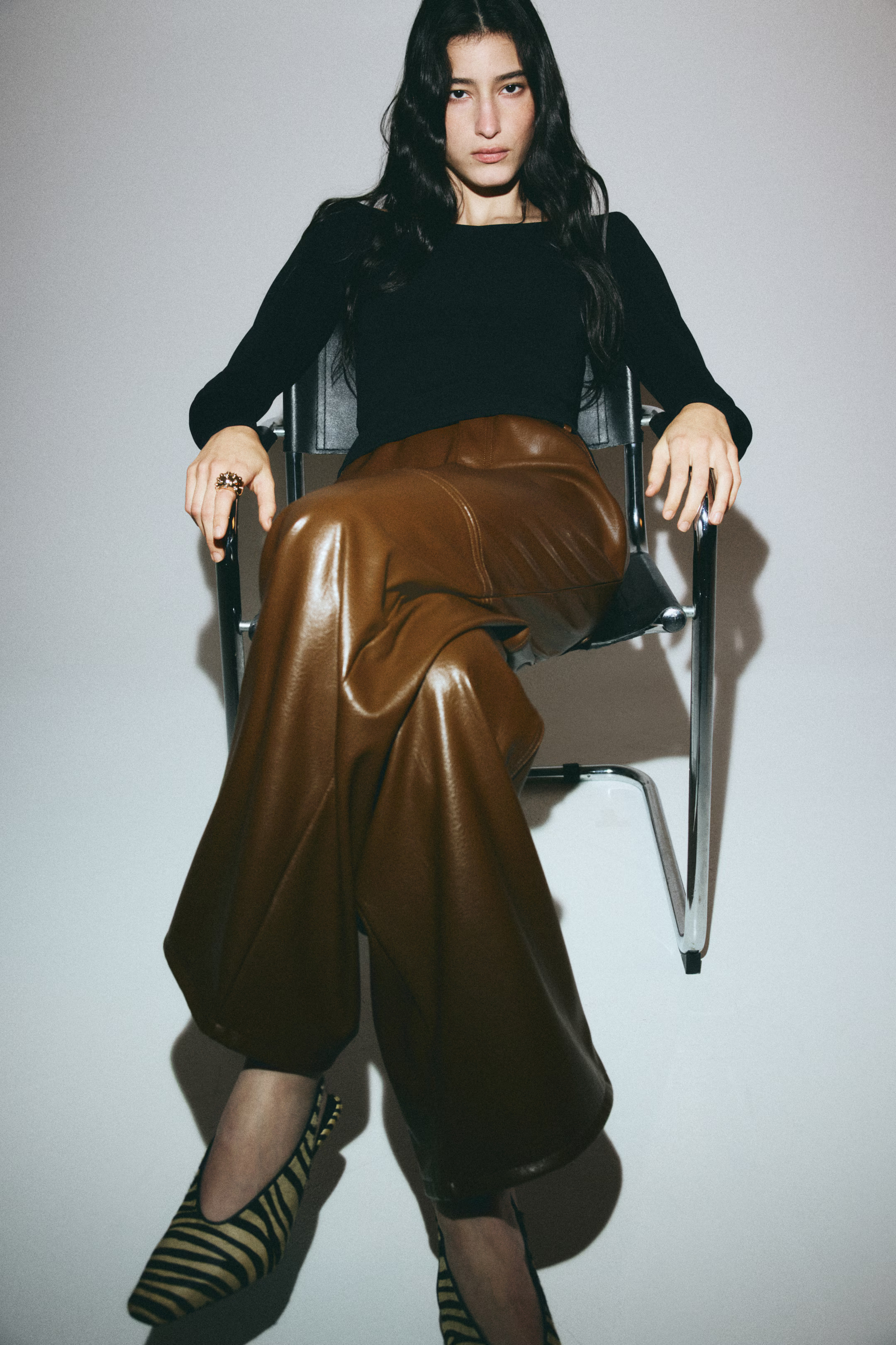 Off-the-Shoulder Top | H&M (US + CA)