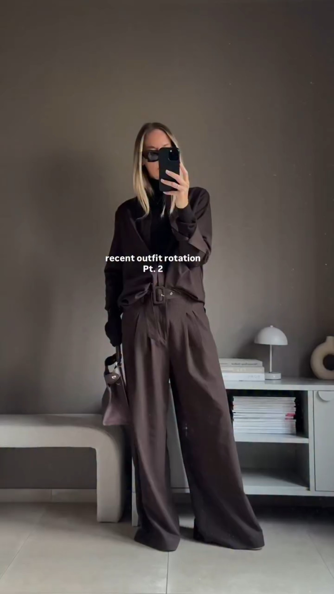 Starting the week with some outfit inspo
Every Monday I’ll be sharing fall outfit rotations — 
oversized coats, soft knits, and all the layering vibes you need this season 🍂

fall outfits, autumn looks, cozy layers, oversized coats, chunky knits, neutral tones, earthy colors, layering season, transitional style, effortless chic, street-style inspo, everyday fashion, capsule wardrobe, warm textures, seasonal staples, minimal aesthetic, comfy chic,