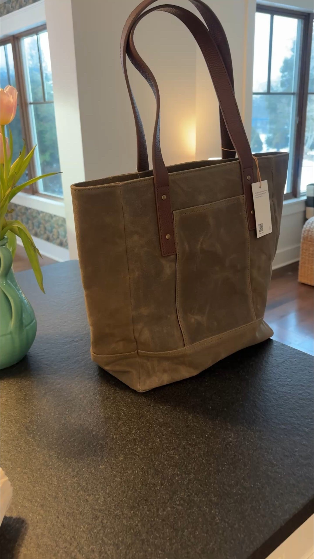 Quince waxed canvas tote giving Alex Mill vibes for under $100 ~ high sell out risk! Insanely high quality, looove 

xo, Claire 


#LTKWorkwear #LTKSaleAlert #LTKootd