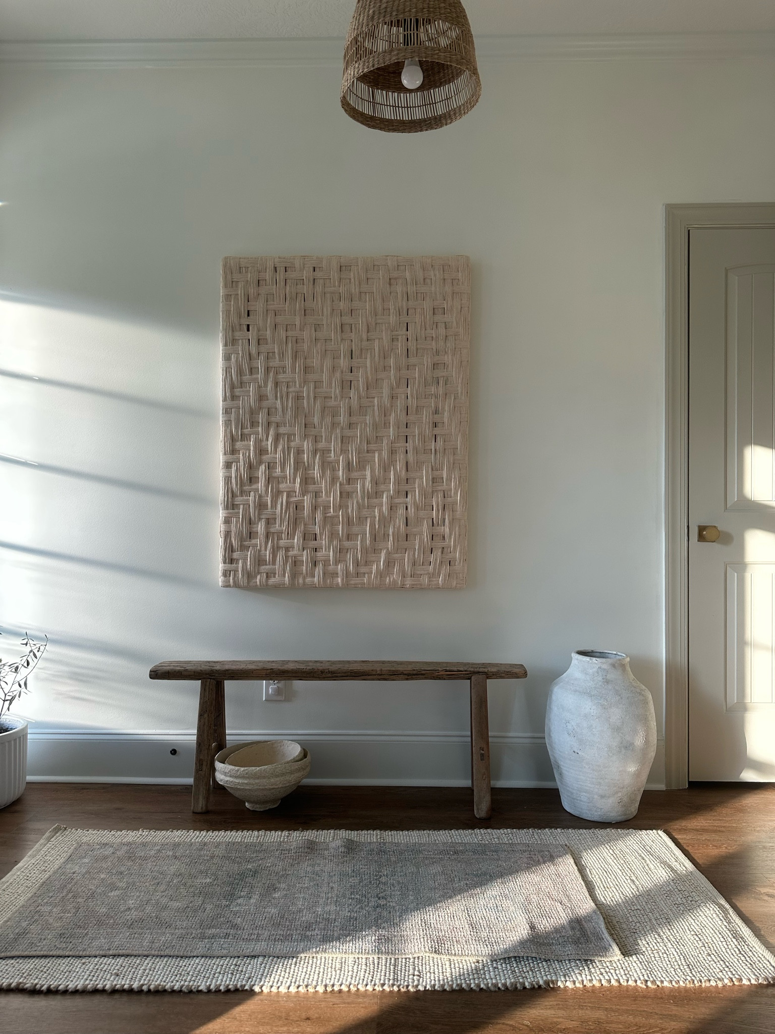 Layered jute rug! 
Entryway 

#LTKhome