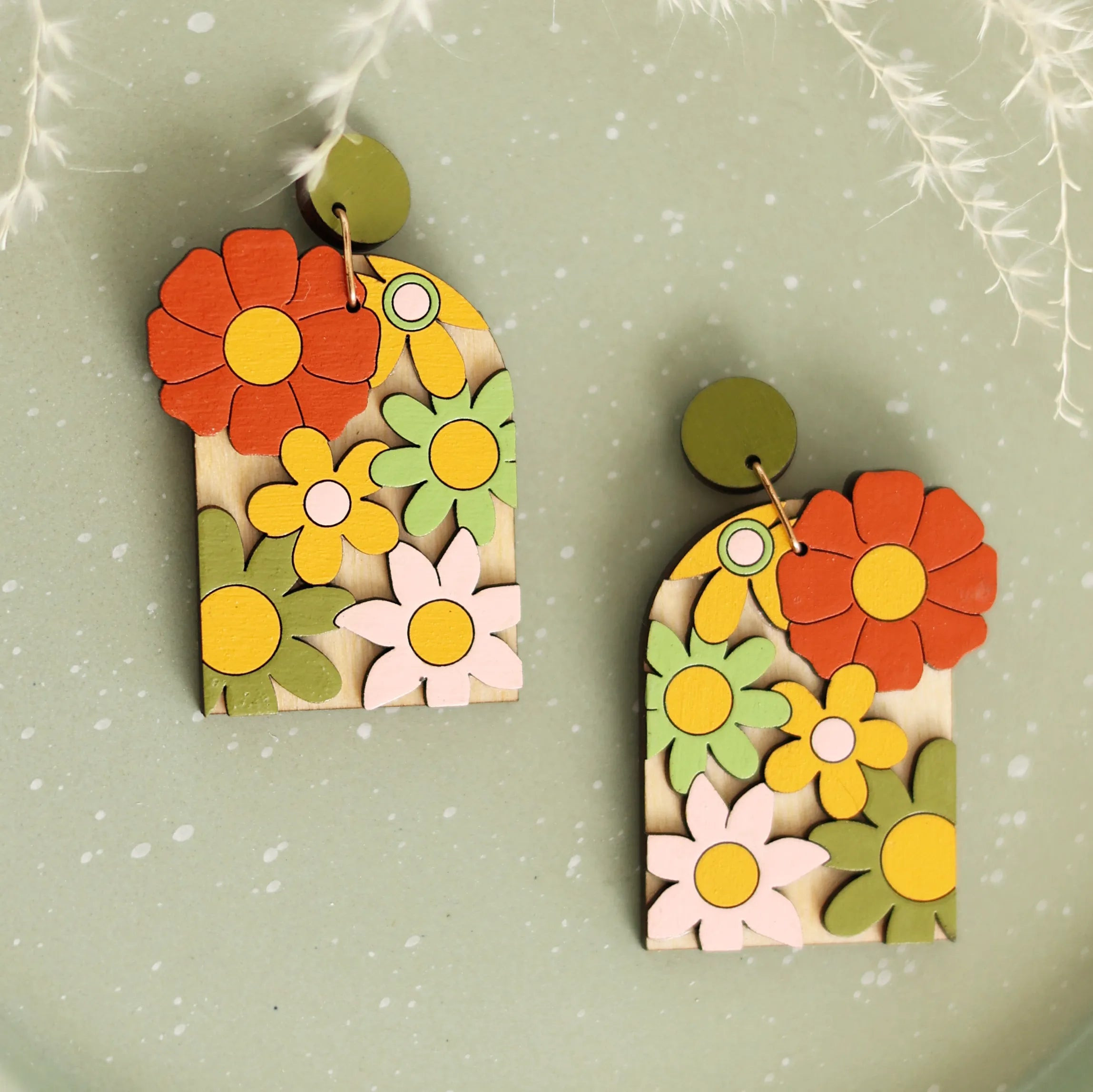 70s Floral Arch Earrings | Le Chic Miami