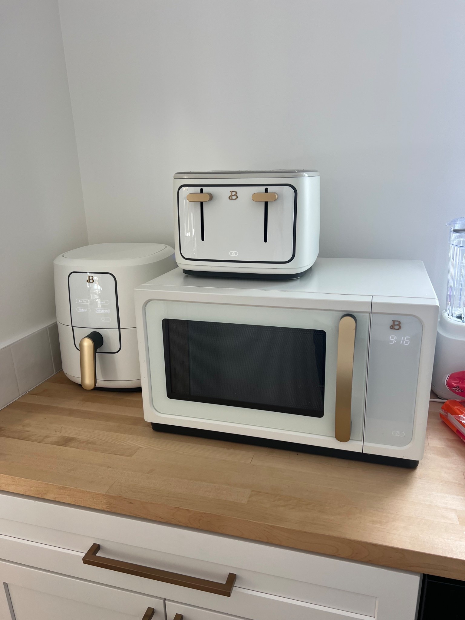 Just an all white kitchen kinda gal here! 
The airfyer is a must! 
This brand has so many cute color options too 

#LTKfoodie #LTKHome #LTKdayinmylife
